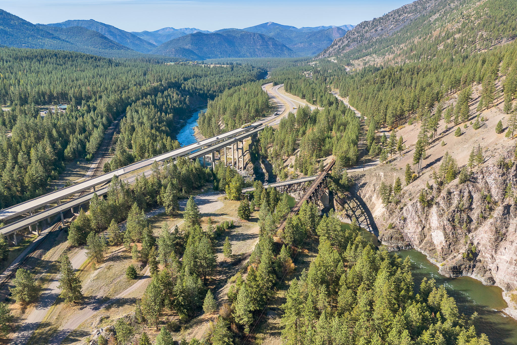 4016 Old Highway 10 W