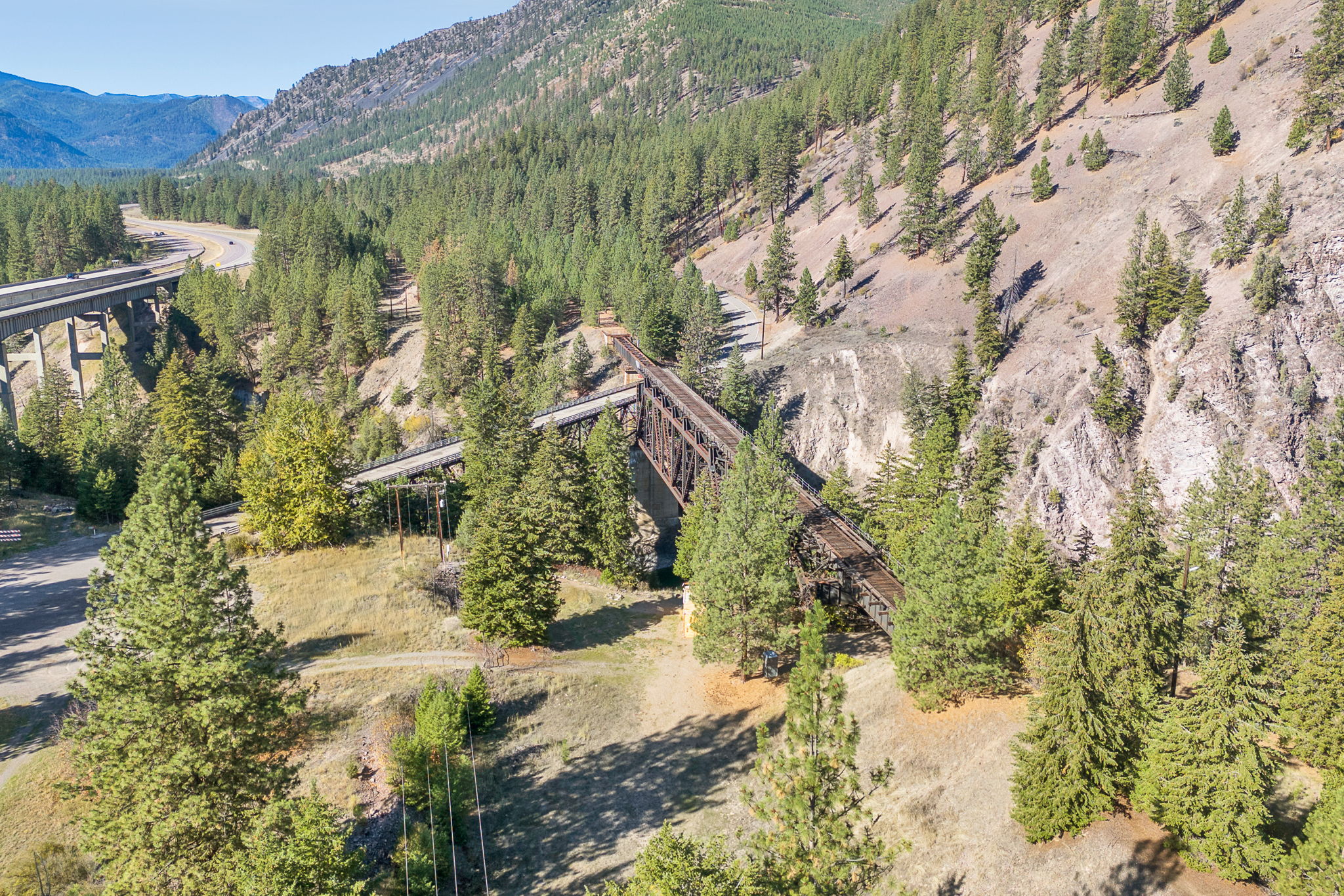 4016 Old Highway 10 W