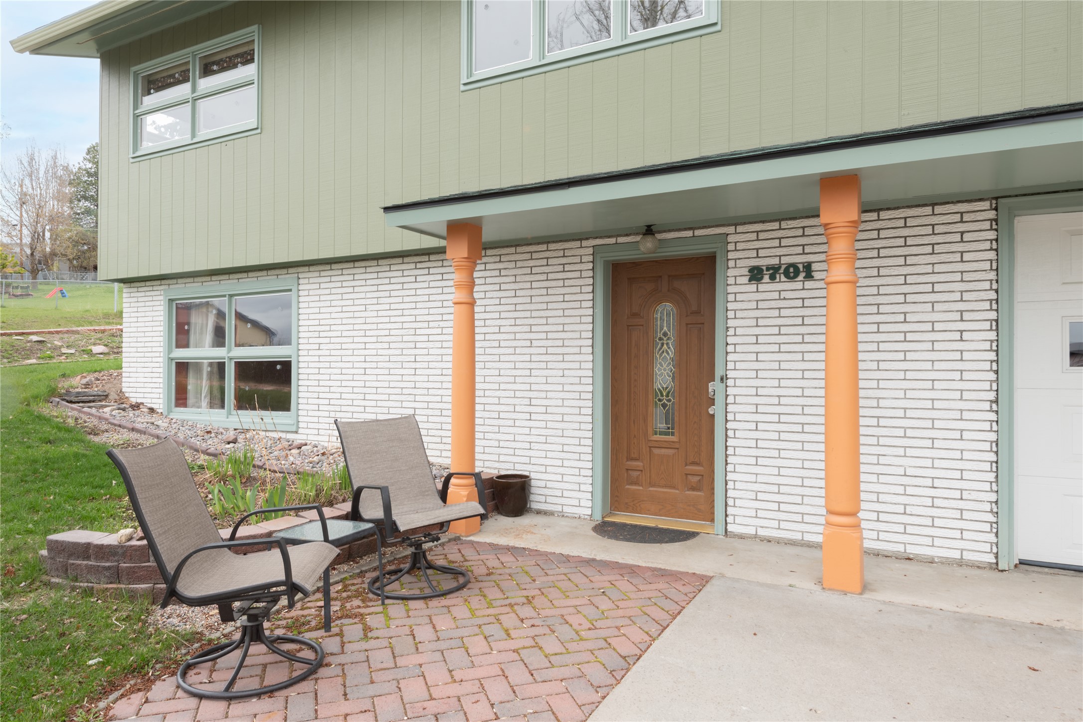 2701 Valley View Drive