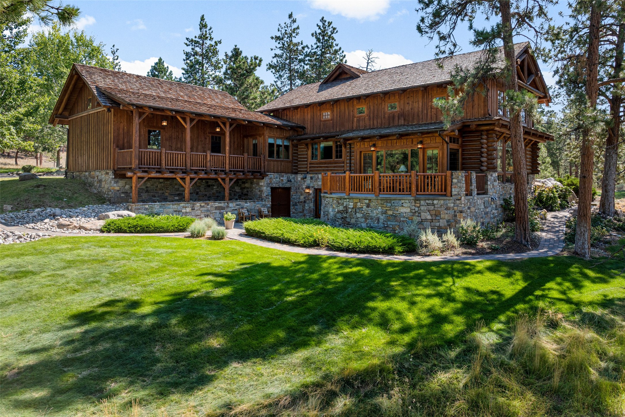 589 and lot 86 Mascot Trail