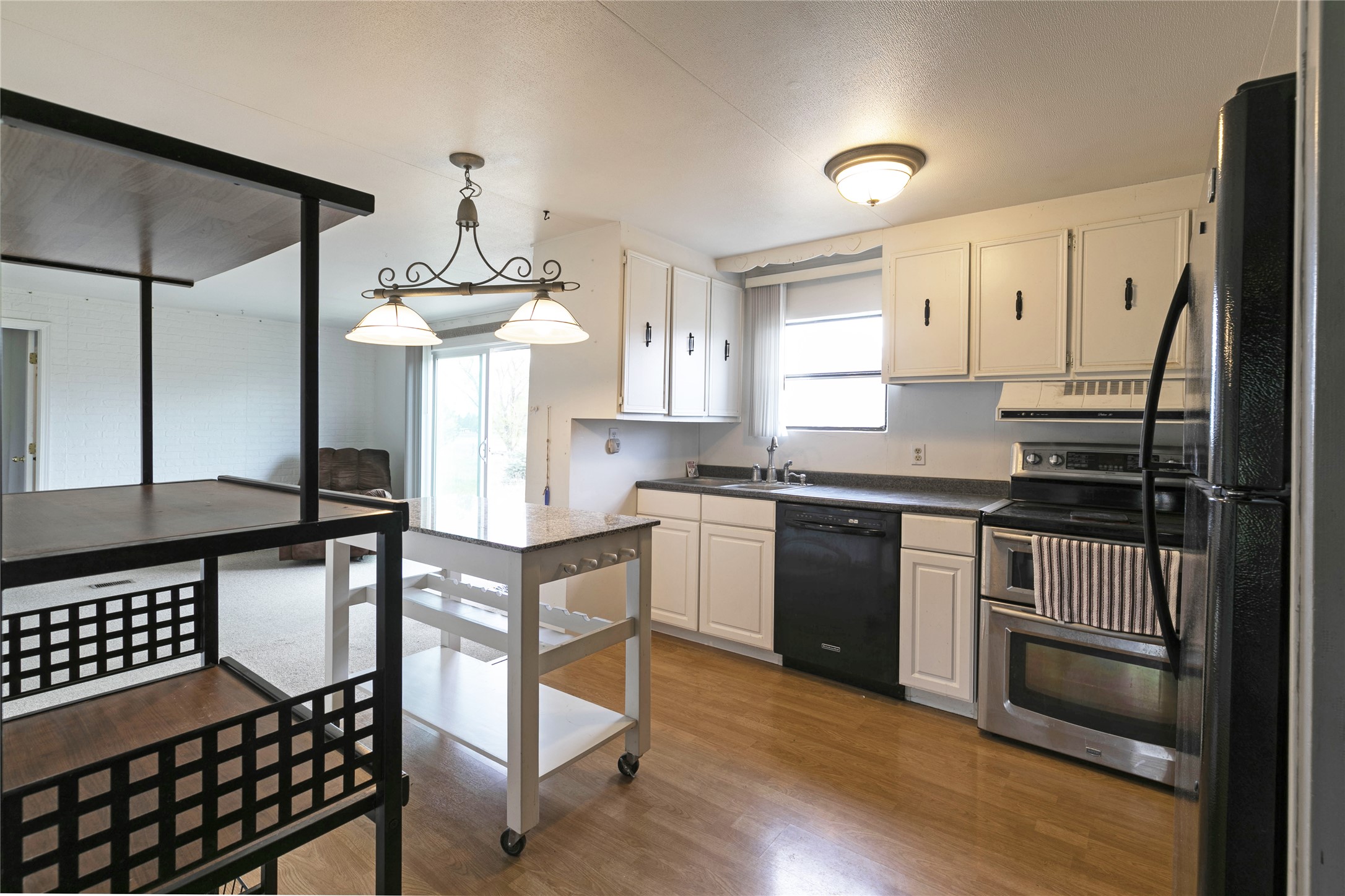 Florence, Montana 59833, United States, 3 Bedrooms Bedrooms, ,2 BathroomsBathrooms,Residential,Pending,132925