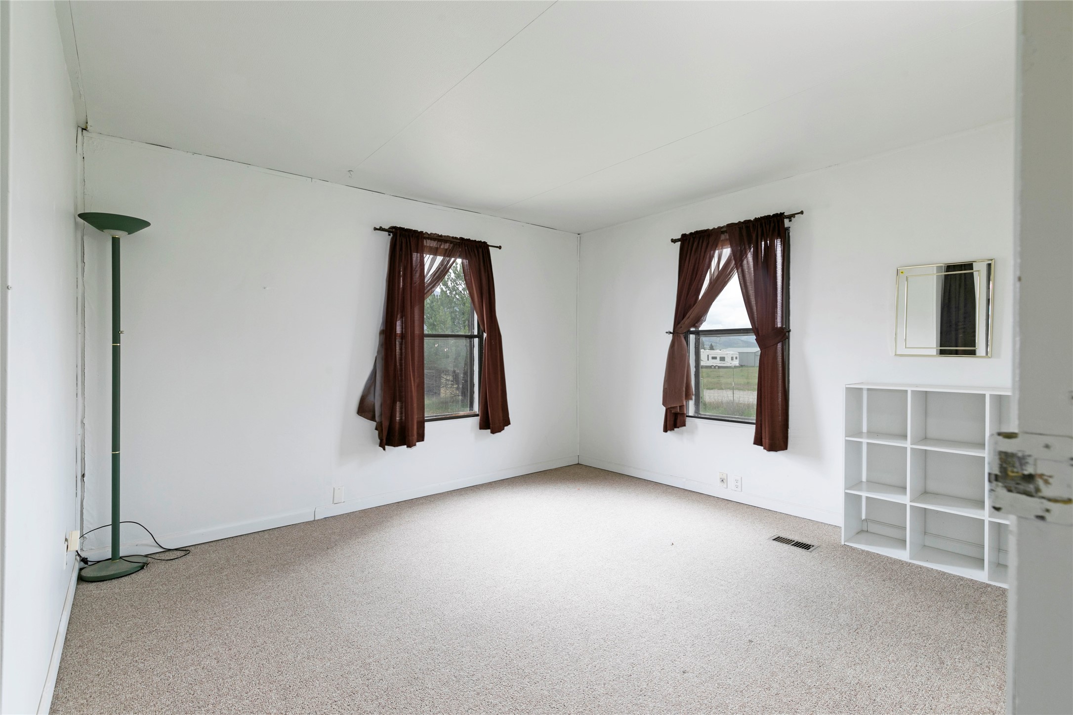 Florence, Montana 59833, United States, 3 Bedrooms Bedrooms, ,2 BathroomsBathrooms,Residential,Pending,132925