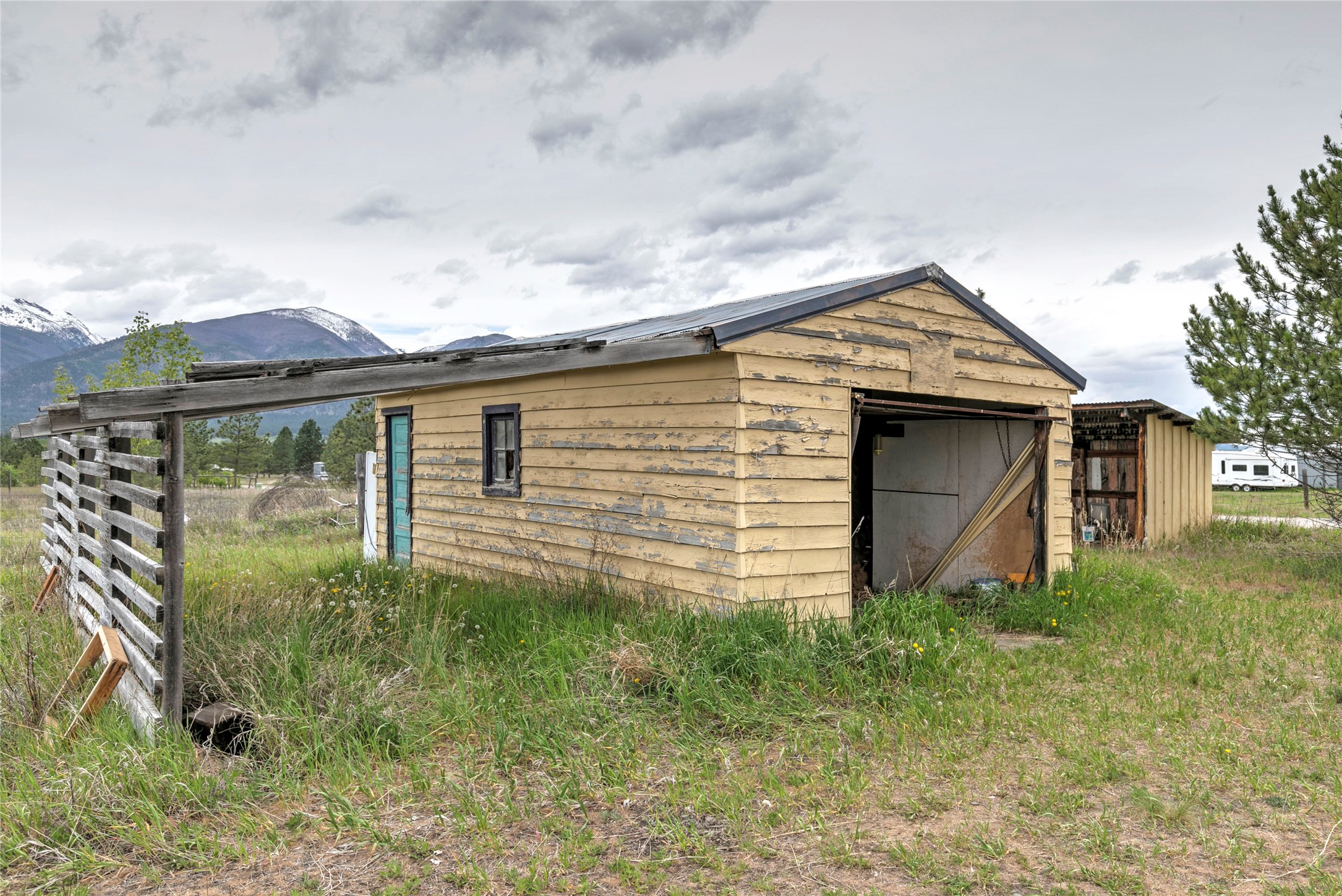 Florence, Montana 59833, United States, 3 Bedrooms Bedrooms, ,2 BathroomsBathrooms,Residential,Pending,132925