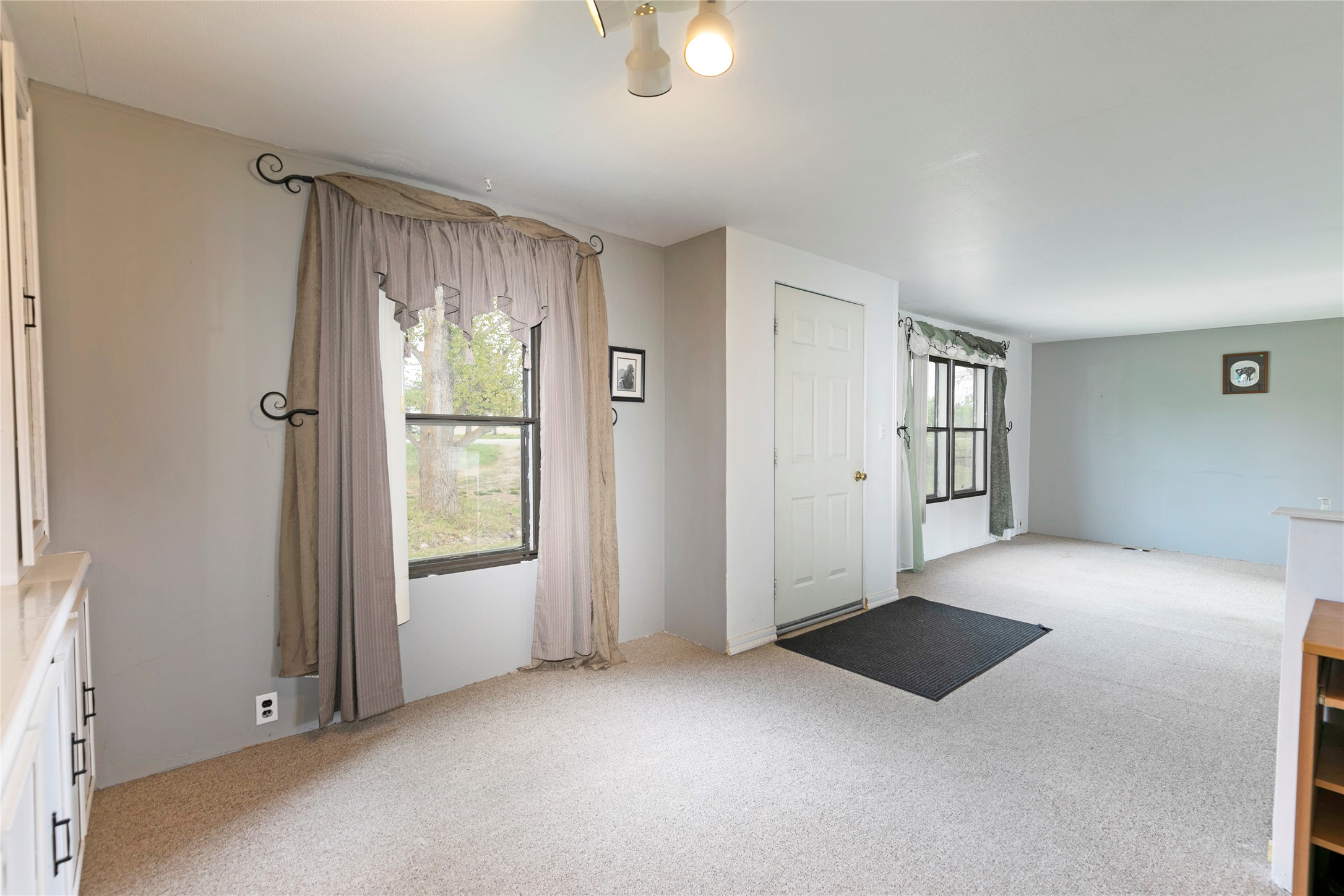 Florence, Montana 59833, United States, 3 Bedrooms Bedrooms, ,2 BathroomsBathrooms,Residential,Pending,132925