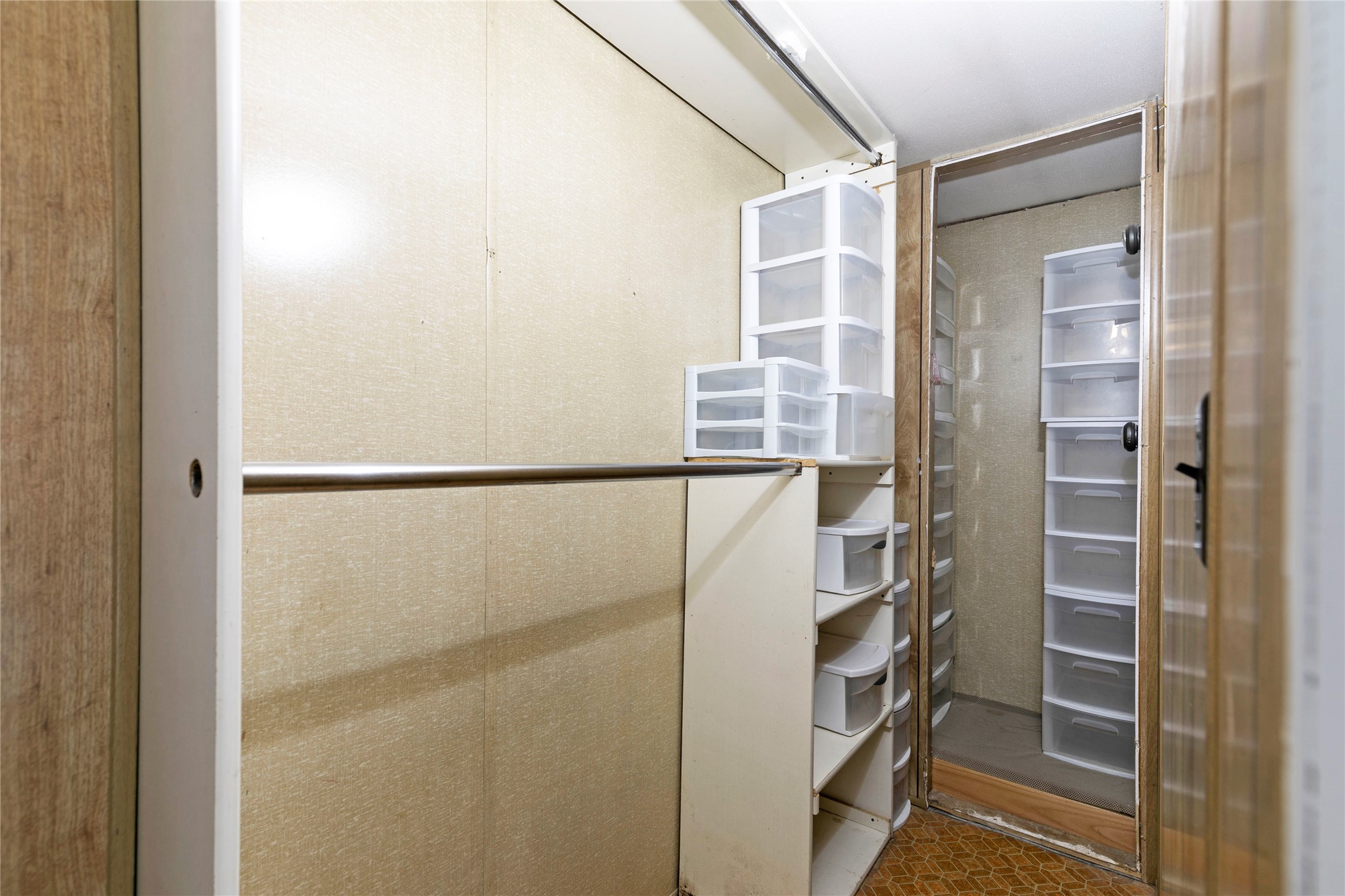 Florence, Montana 59833, United States, 3 Bedrooms Bedrooms, ,2 BathroomsBathrooms,Residential,Pending,132925