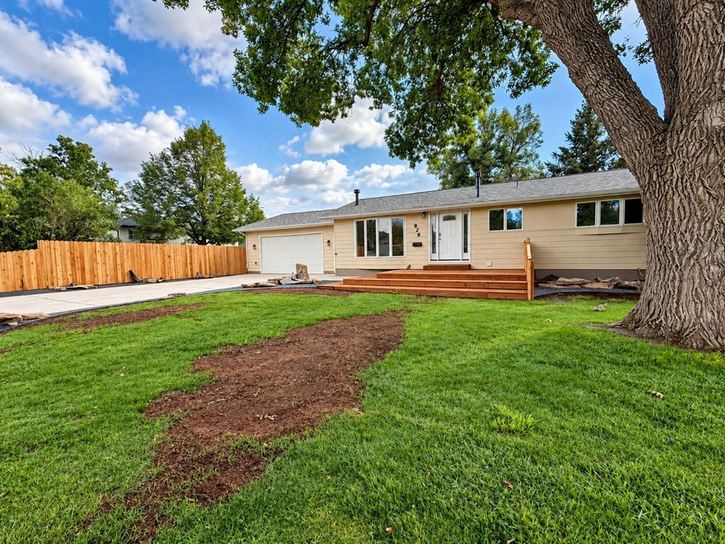 Photo of 828 Sacajawea Drive, Great Falls, MT 59404 (MLS # 30078314)