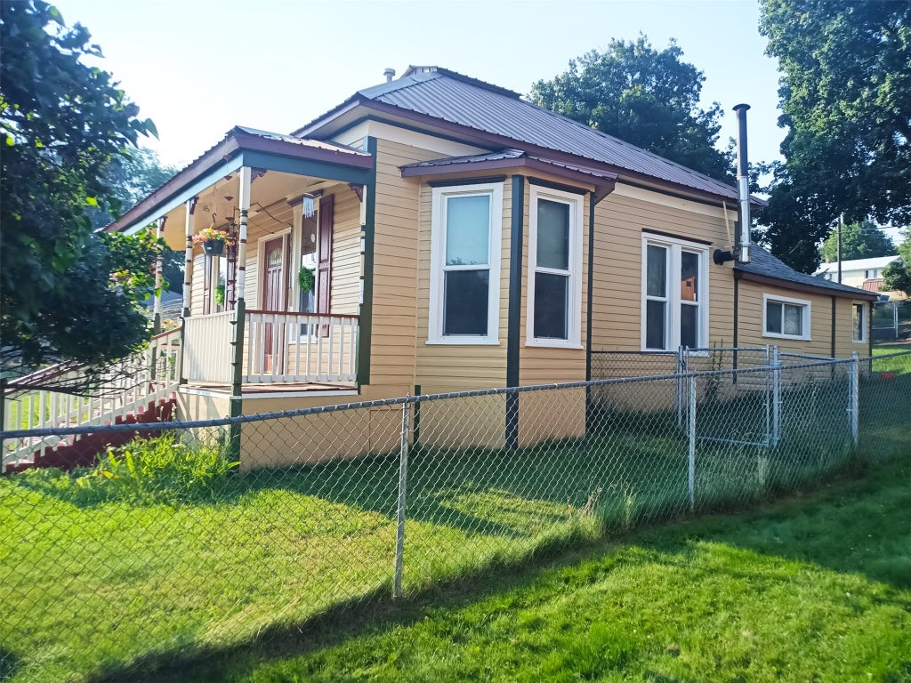 Photo of 508 W Preston Avenue, Thompson Falls, MT 59873 (MLS # 30076046)