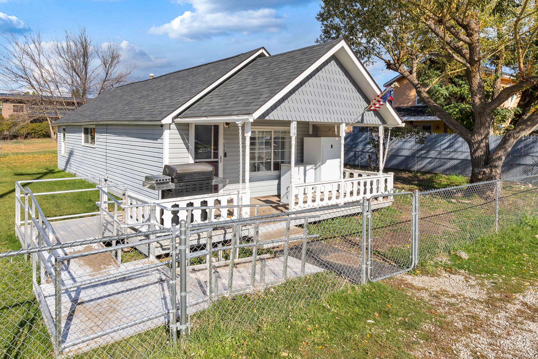 106 E Southwic Avenue