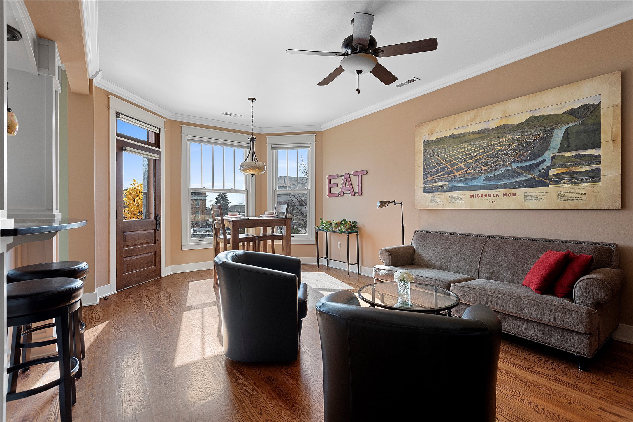 432 W Spruce Street 202