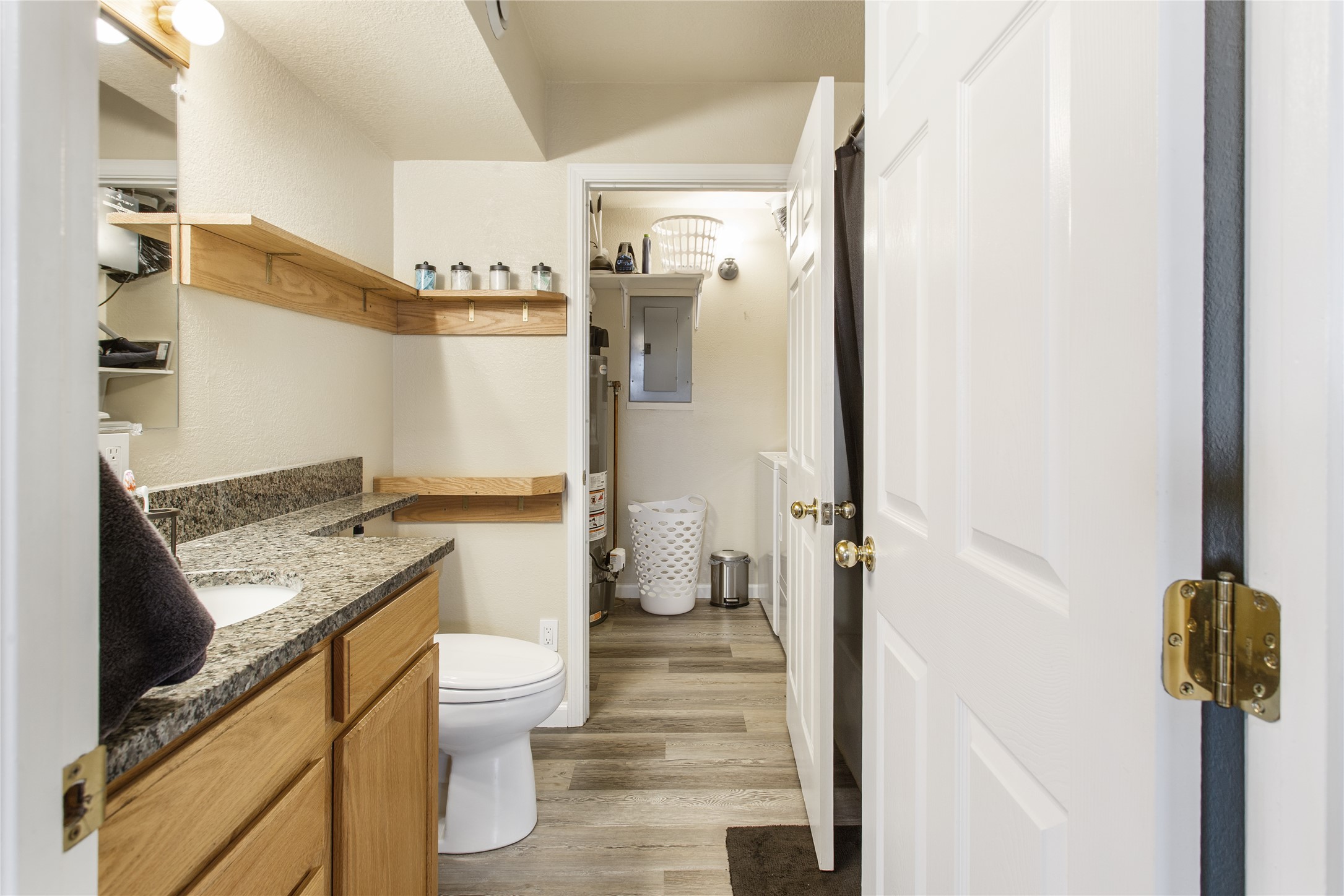 Butte, Montana 59701, United States, 4 Bedrooms Bedrooms, ,2 BathroomsBathrooms,Residential,Pending,158338