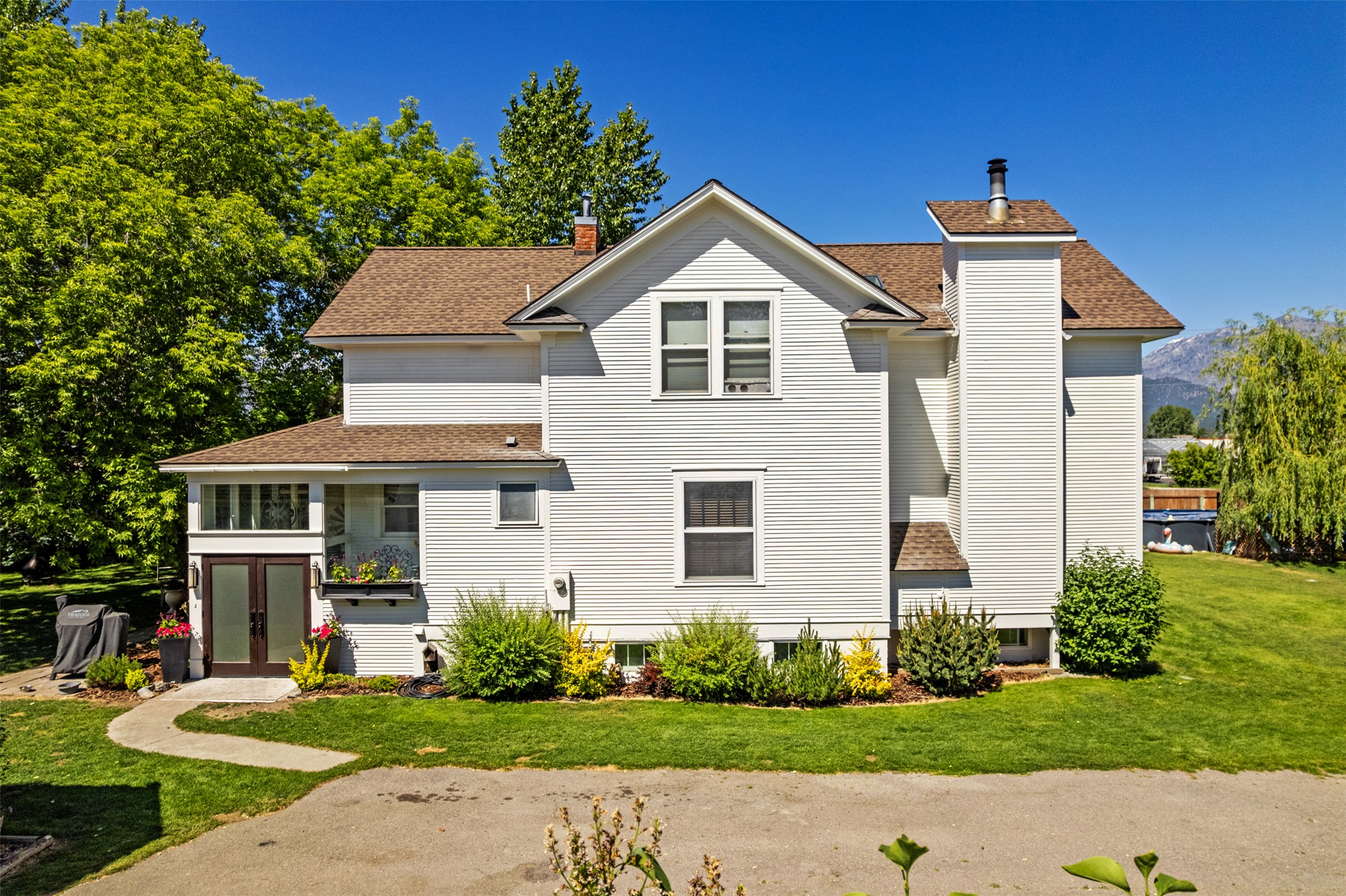 101 Lewis Lane