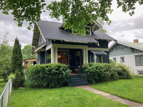 Photo of 815 3rd Avenue E, Kalispell, MT 59901 (MLS # 30054511)