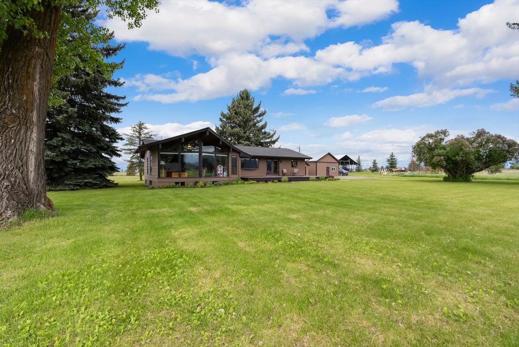 Photo of 1020 Middle Road, Columbia Falls, MT 59912 (MLS # 30060847)