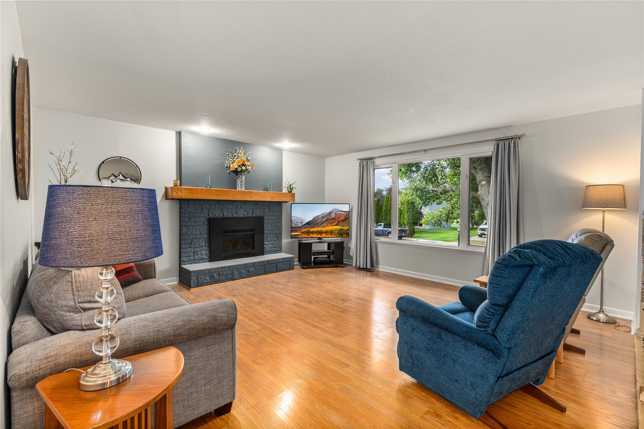 3731 W Sussex Avenue