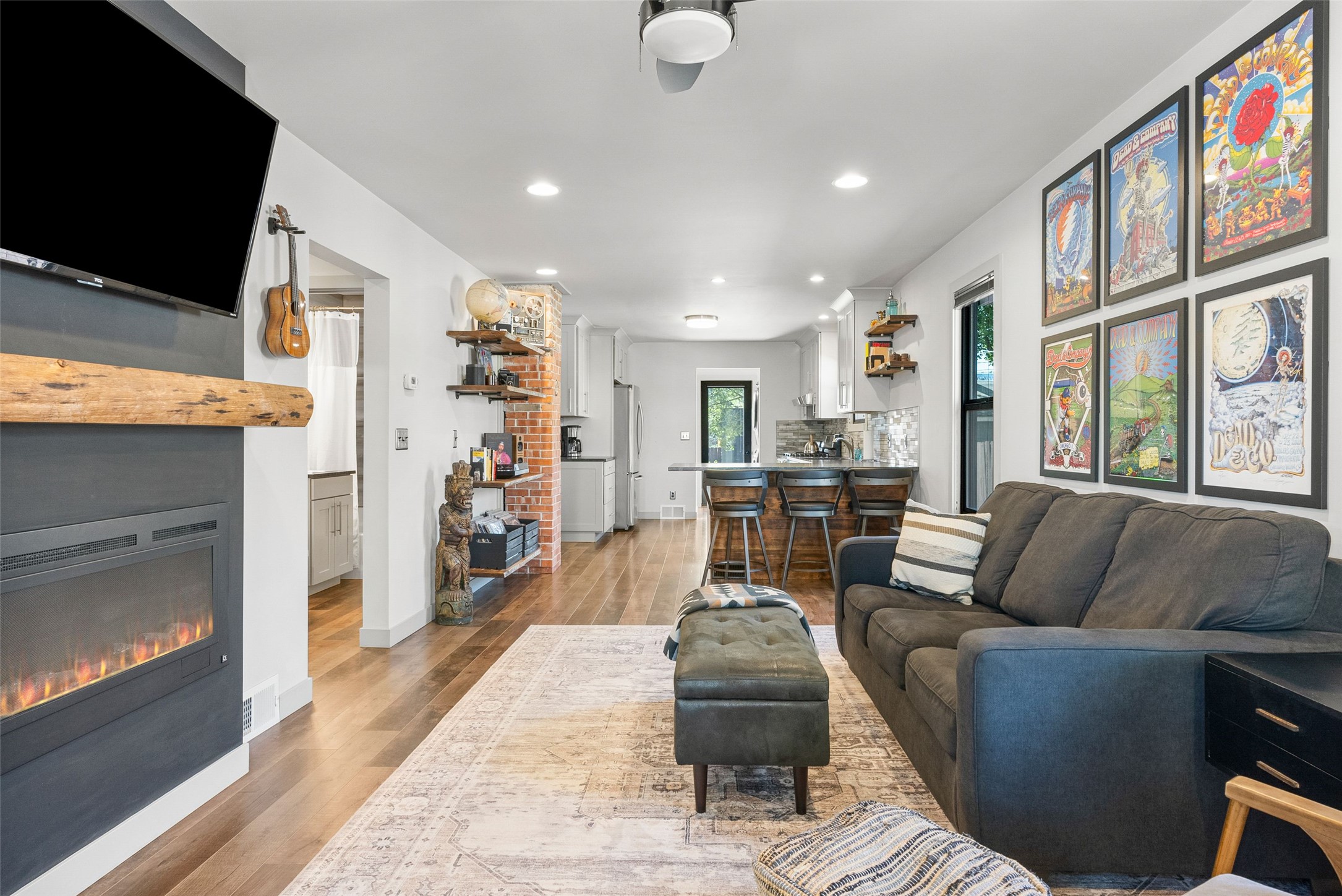 1635 S 8th Street W