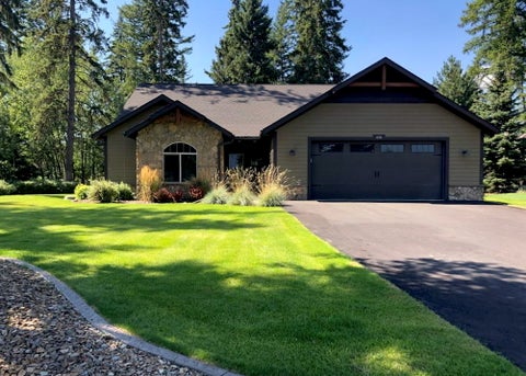Photo of 436 Forest Edge Trail, Kalispell, MT 59901 (MLS # 30079260)