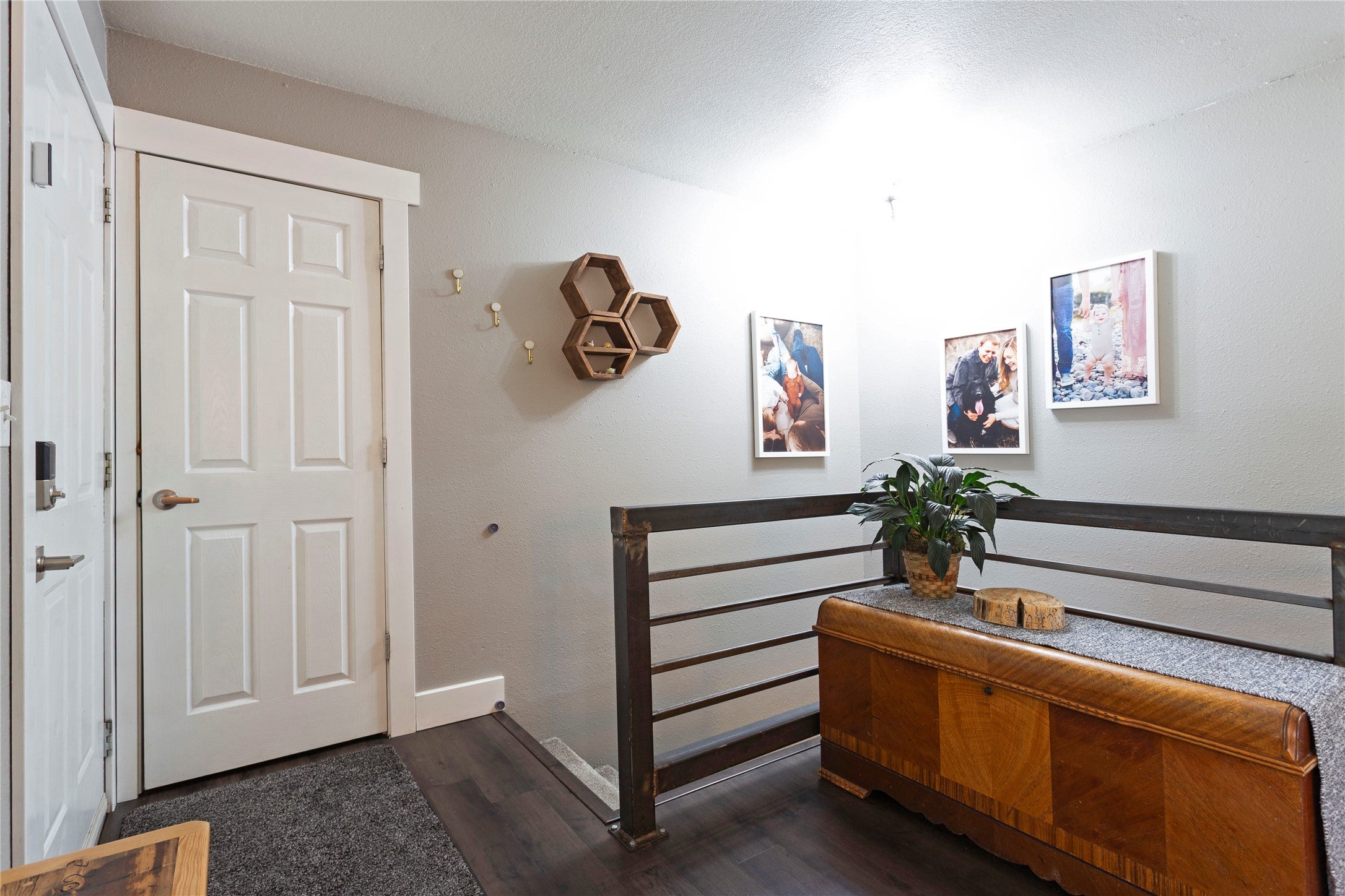 5307 Skyview Drive