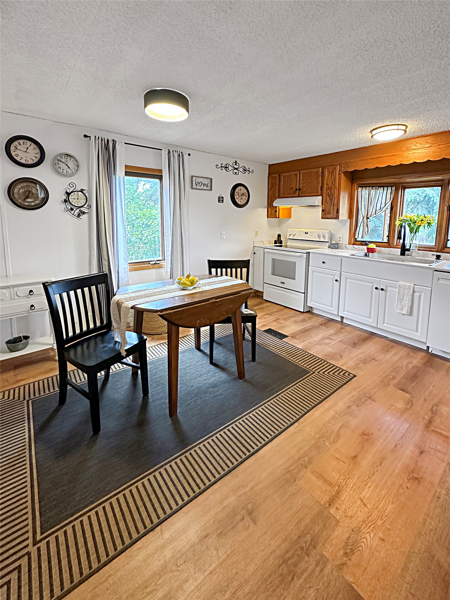 117 3rd Avenue NW