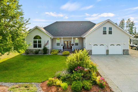Photo of 654 Pebble Drive, Kalispell, MT 59901 (MLS # 30054939)