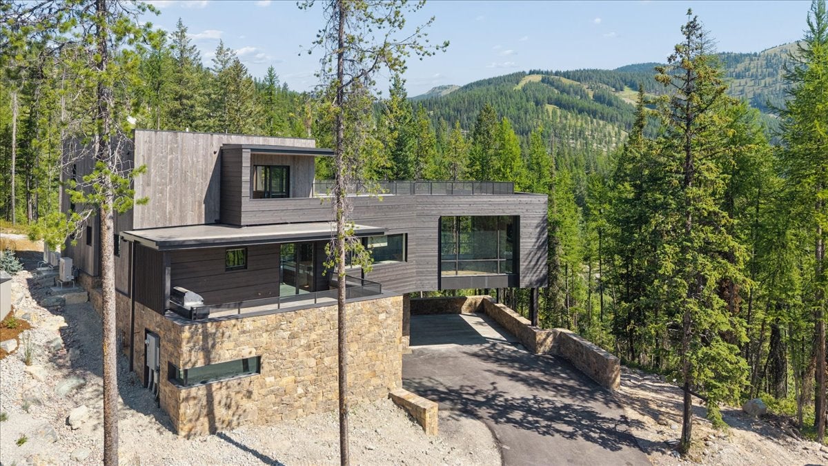 1059 Elk Camp Loop
