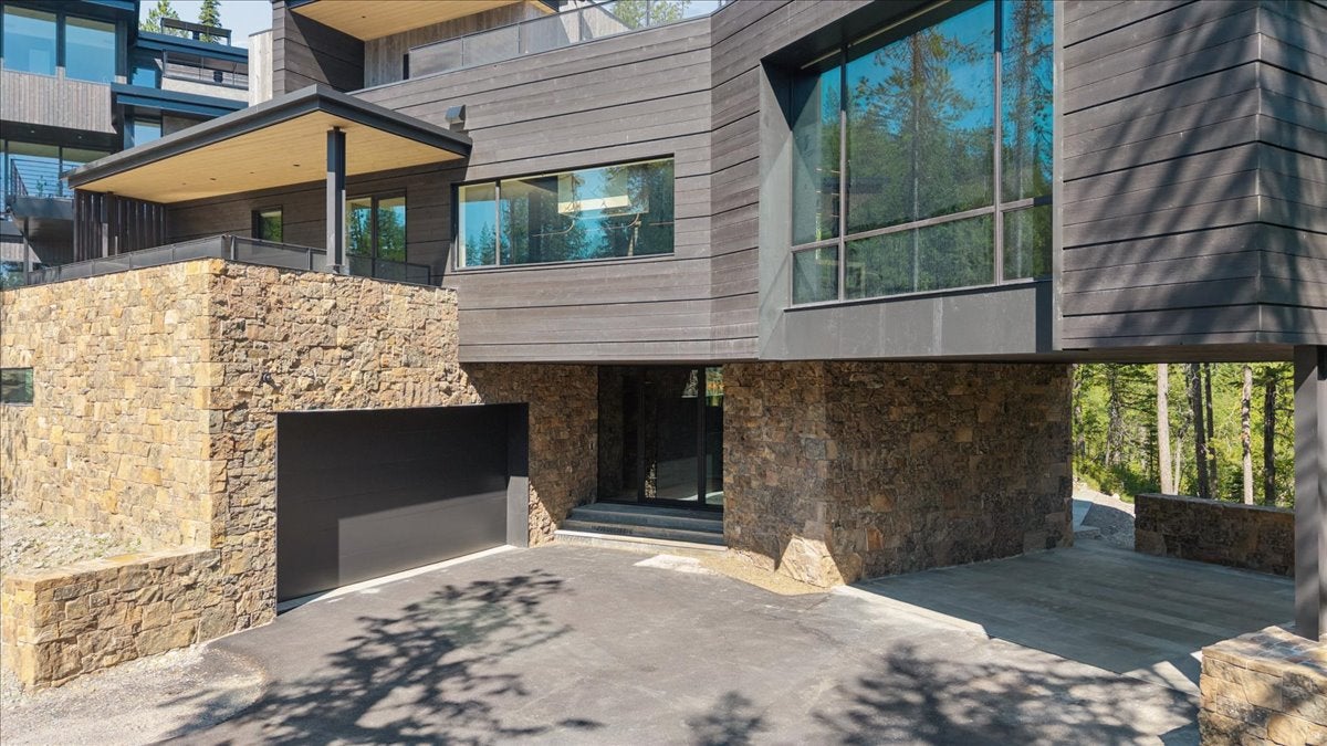 1059 Elk Camp Loop