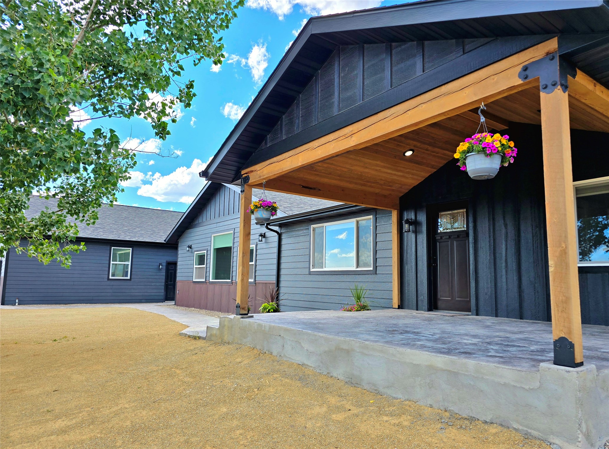 Helena, Montana 59602, United States, 4 Bedrooms Bedrooms, ,3 BathroomsBathrooms,Residential,Active,174007