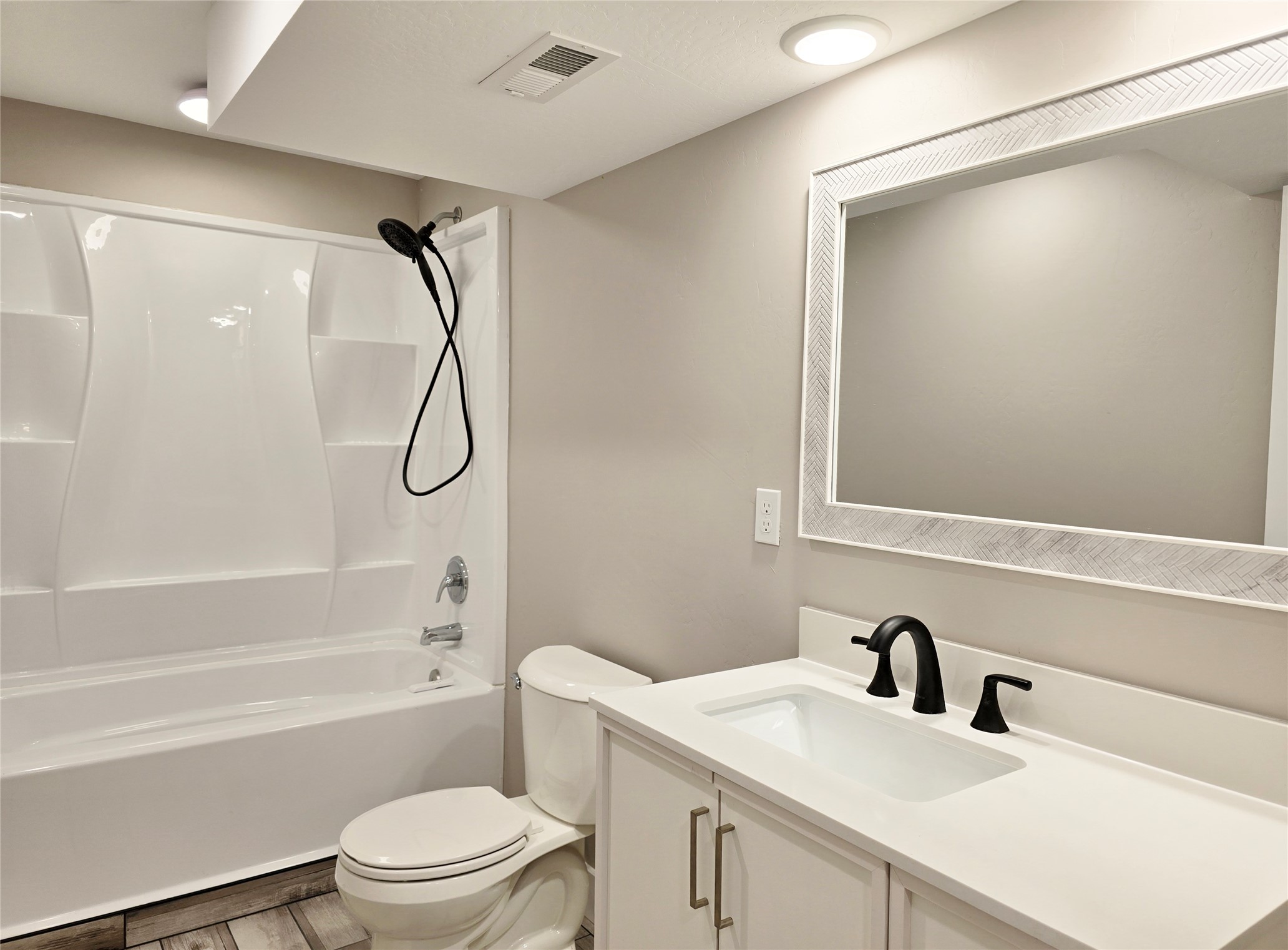 Helena, Montana 59602, United States, 4 Bedrooms Bedrooms, ,3 BathroomsBathrooms,Residential,Active,174007