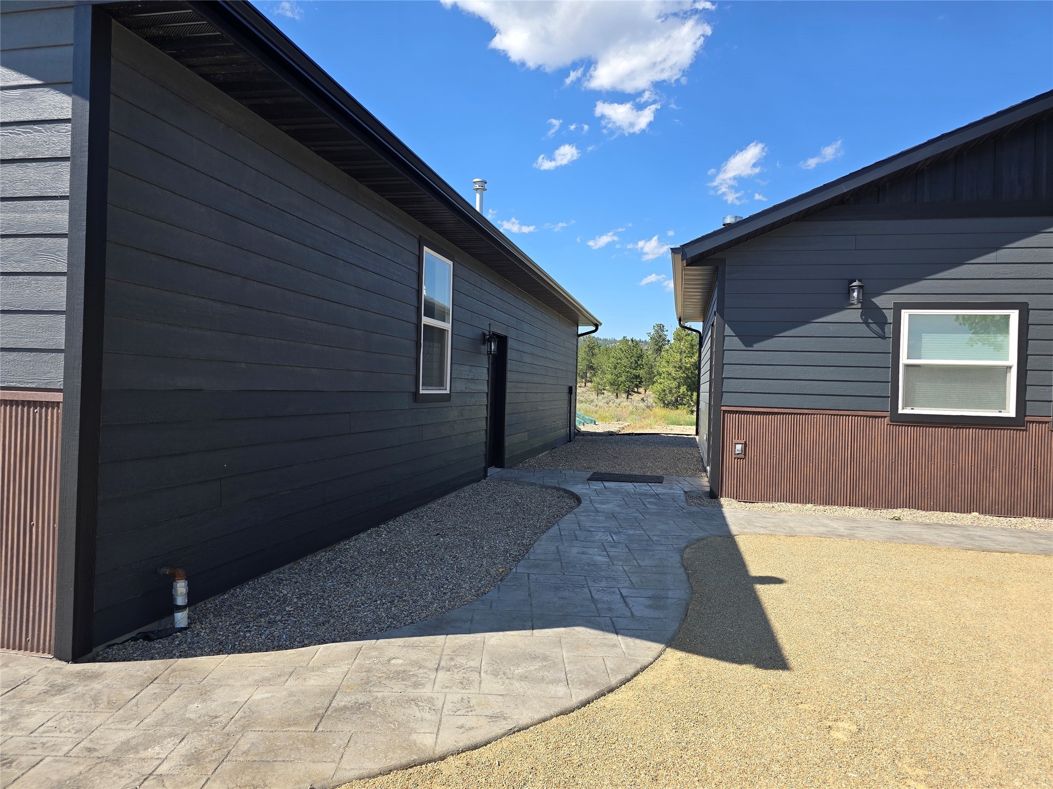 Helena, Montana 59602, United States, 4 Bedrooms Bedrooms, ,3 BathroomsBathrooms,Residential,Active,174007