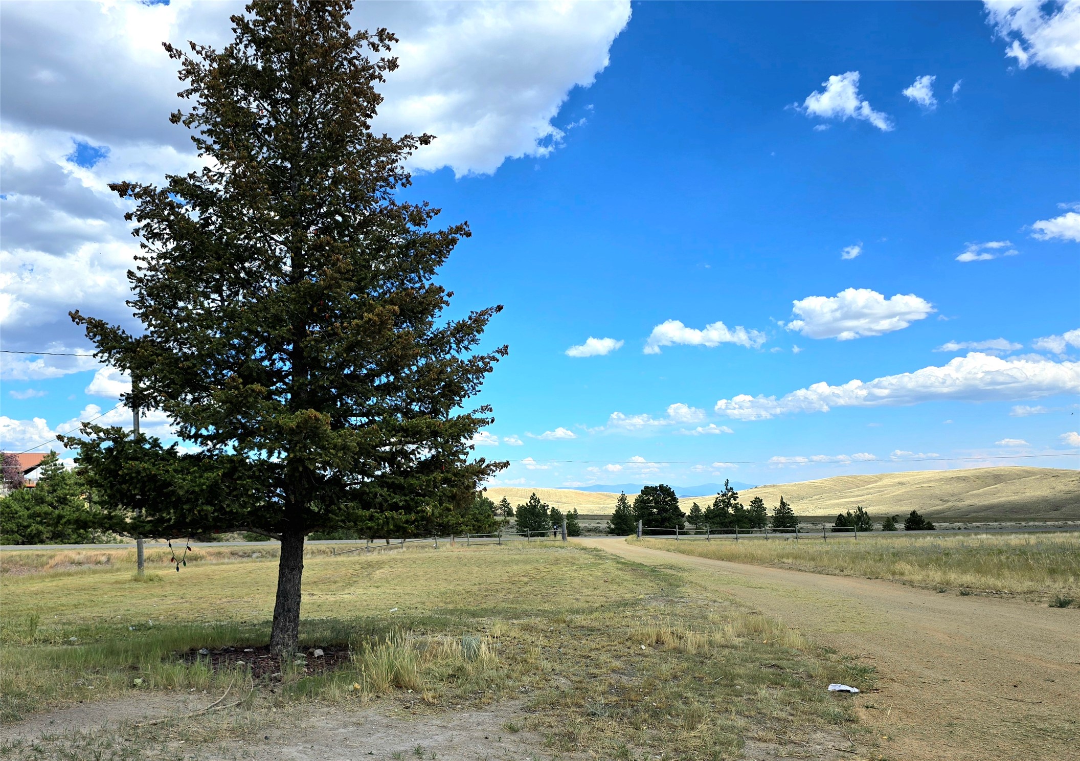 Helena, Montana 59602, United States, 4 Bedrooms Bedrooms, ,3 BathroomsBathrooms,Residential,Active,174007