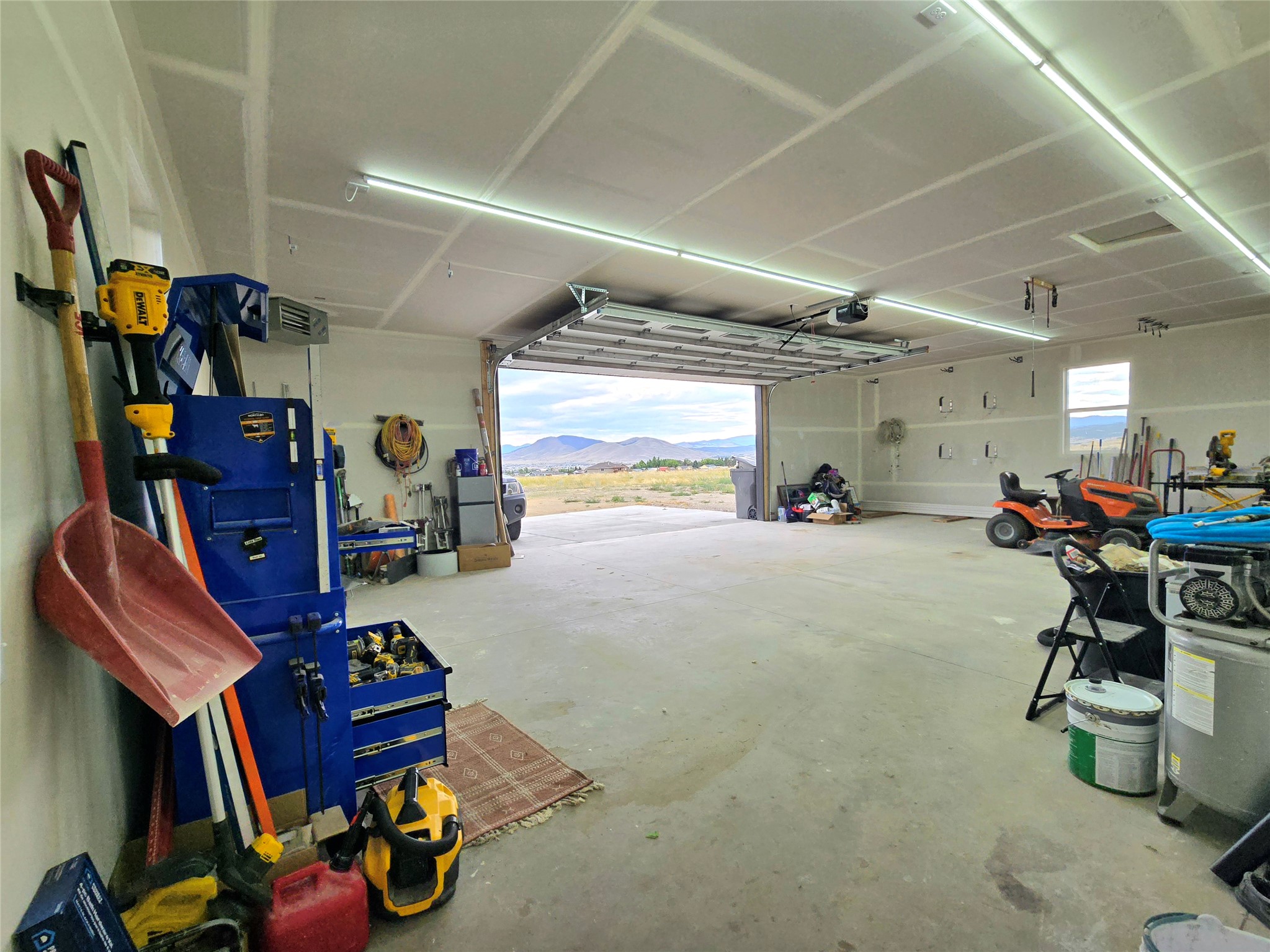 Helena, Montana 59602, United States, 4 Bedrooms Bedrooms, ,3 BathroomsBathrooms,Residential,Active,174007