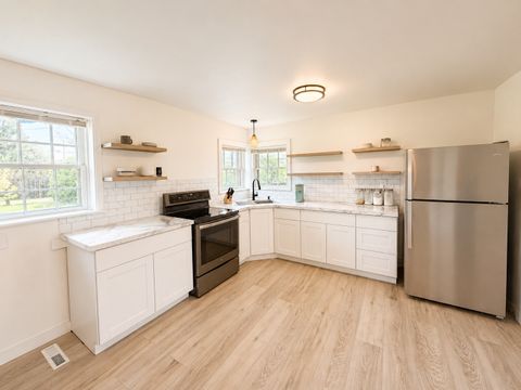 Tiny photo for 2340 2nd Avenue SW, Great Falls, MT 59404 (MLS # 30071304)