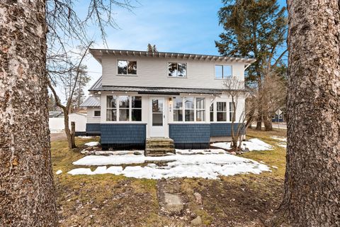 Tiny photo for 704 O'Brien Avenue, Whitefish, MT 59937 (MLS # 30064097)