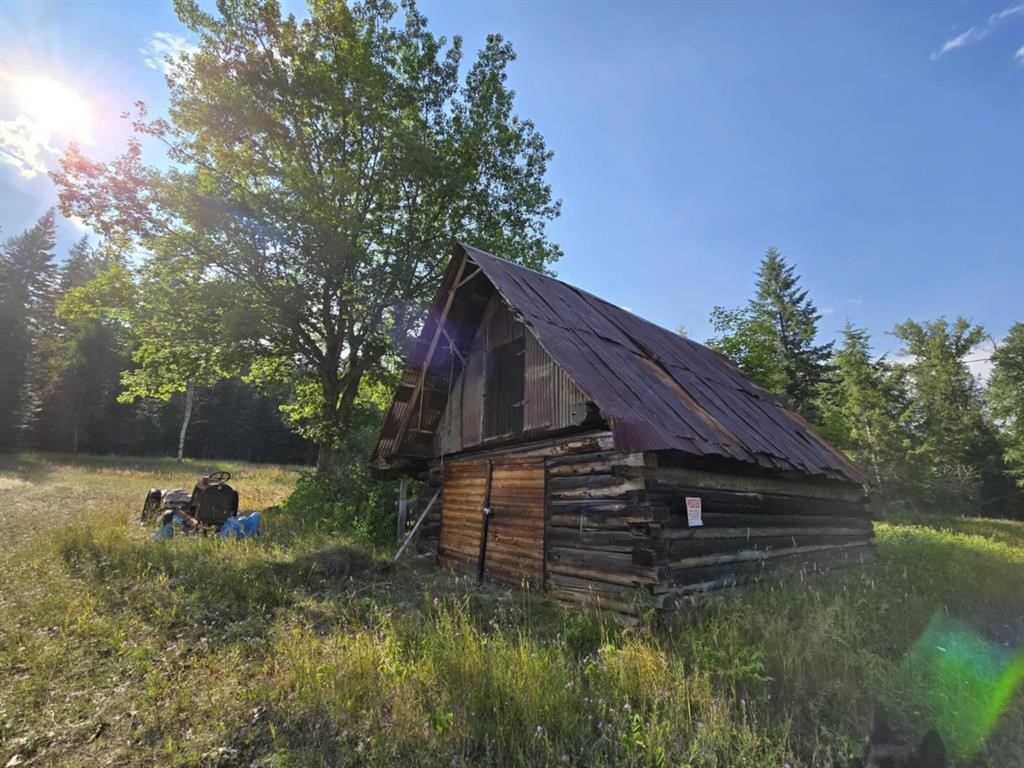 10689 Yaak River Road