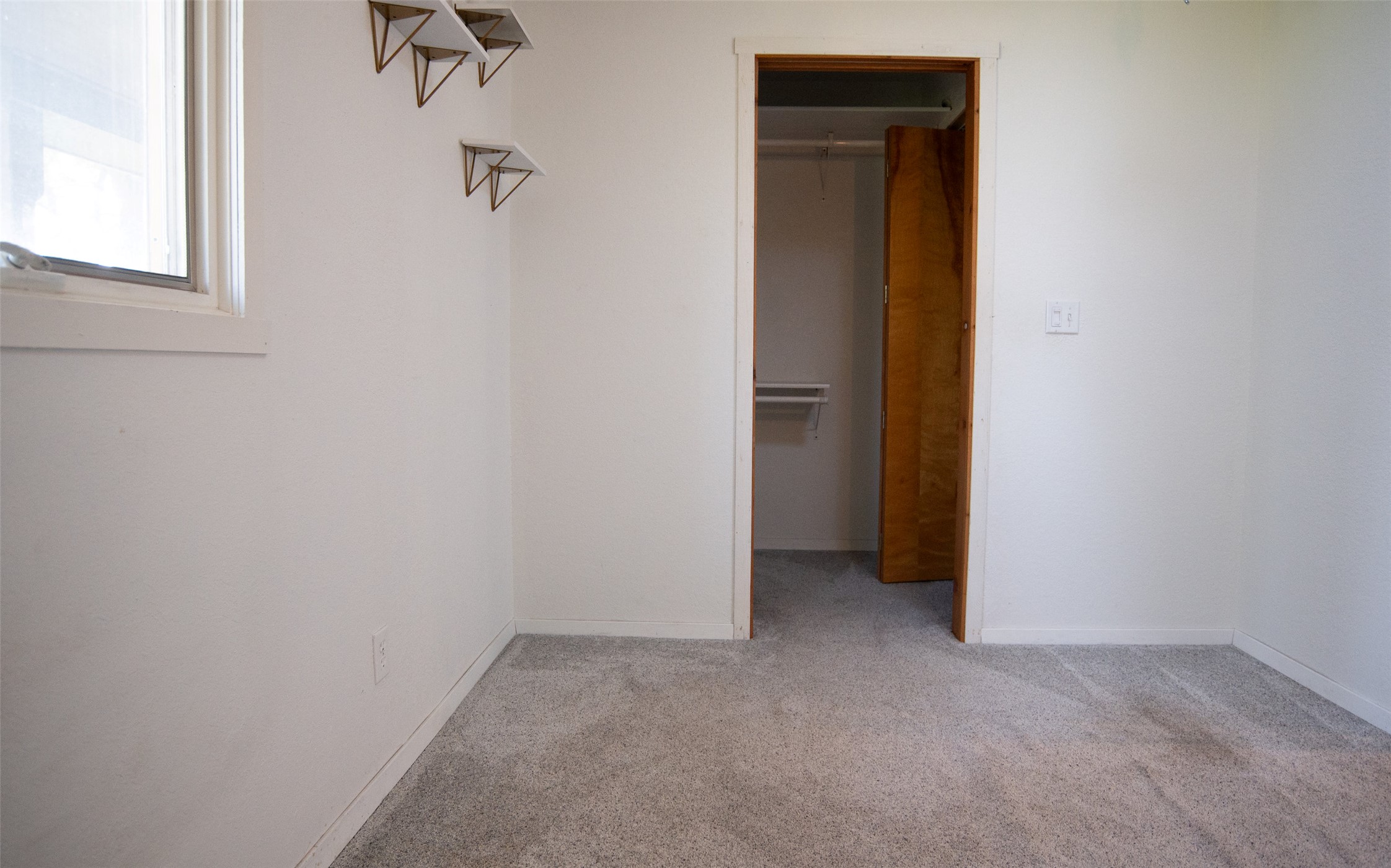 Hamilton, Montana 59840, United States, 3 Bedrooms Bedrooms, ,2 BathroomsBathrooms,Residential,Active,213884