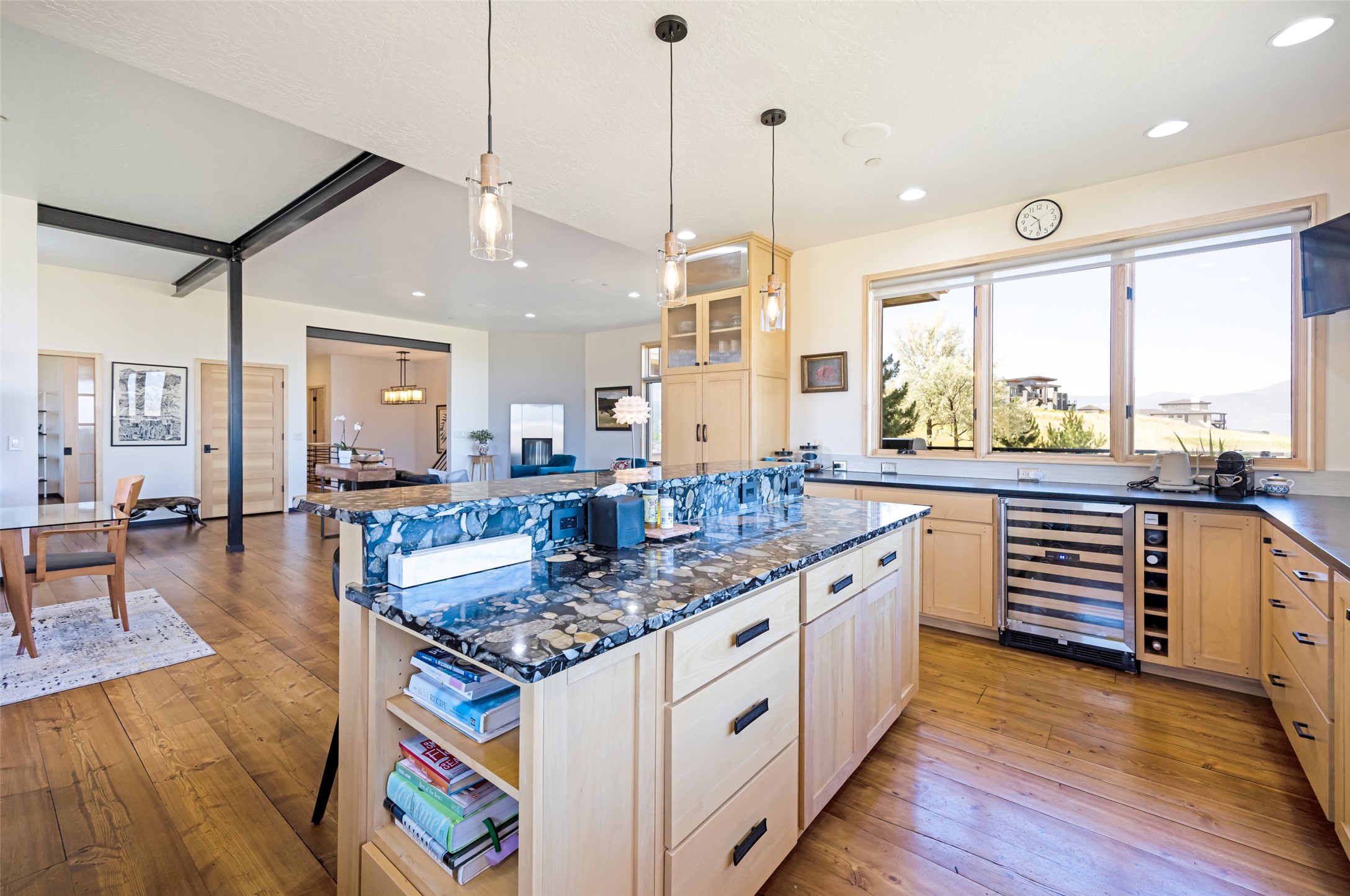 Missoula, Montana 59808, United States, 4 Bedrooms Bedrooms, ,3 BathroomsBathrooms,Residential,Active,176629