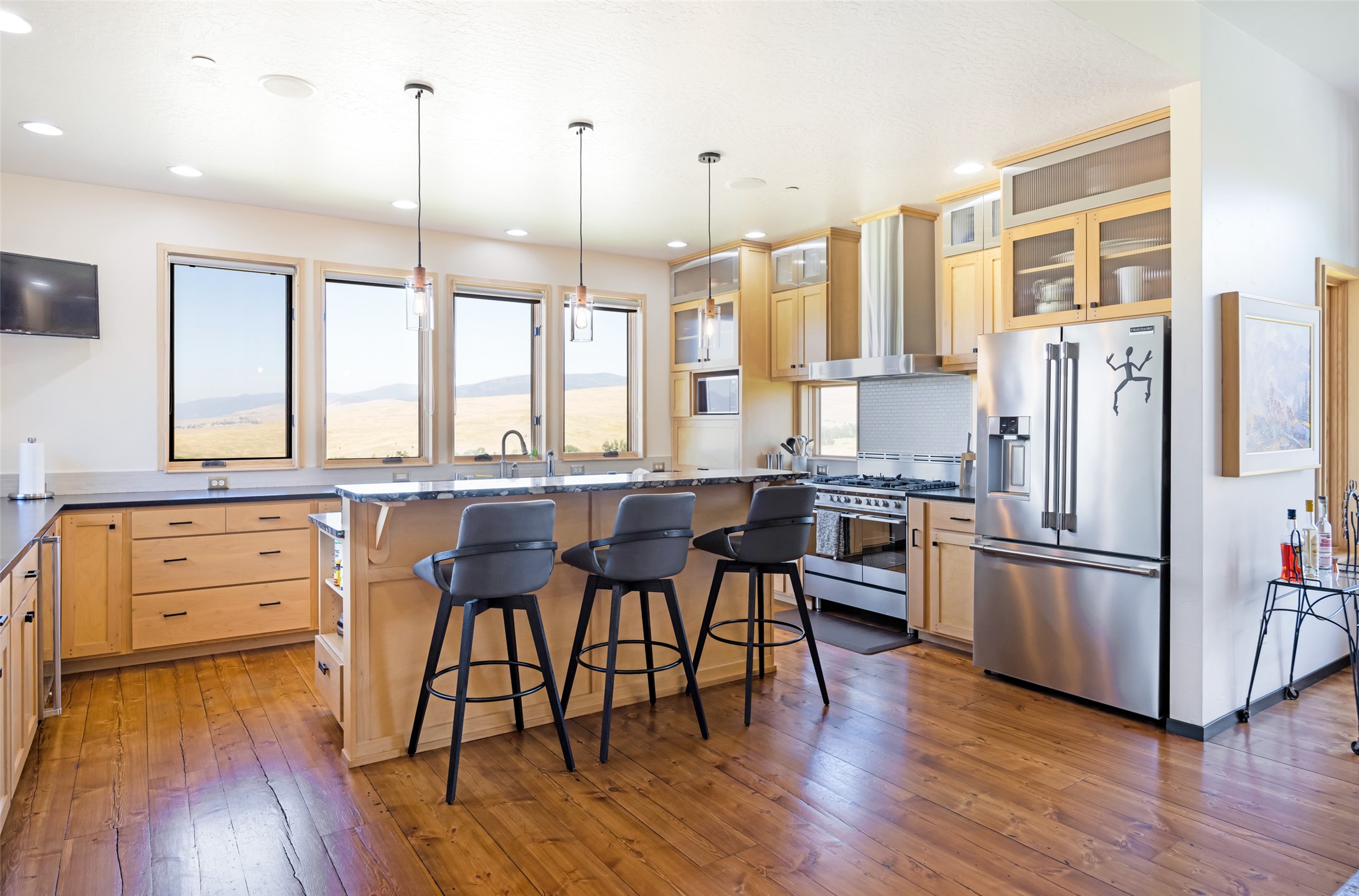 Missoula, Montana 59808, United States, 4 Bedrooms Bedrooms, ,3 BathroomsBathrooms,Residential,Active,176629