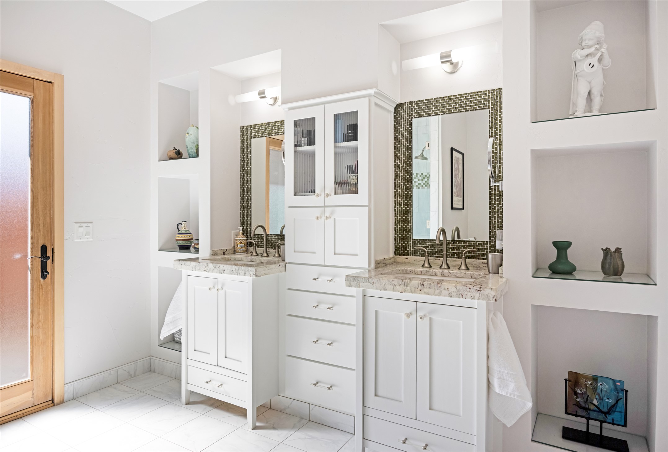 Missoula, Montana 59808, United States, 4 Bedrooms Bedrooms, ,3 BathroomsBathrooms,Residential,Active,176629