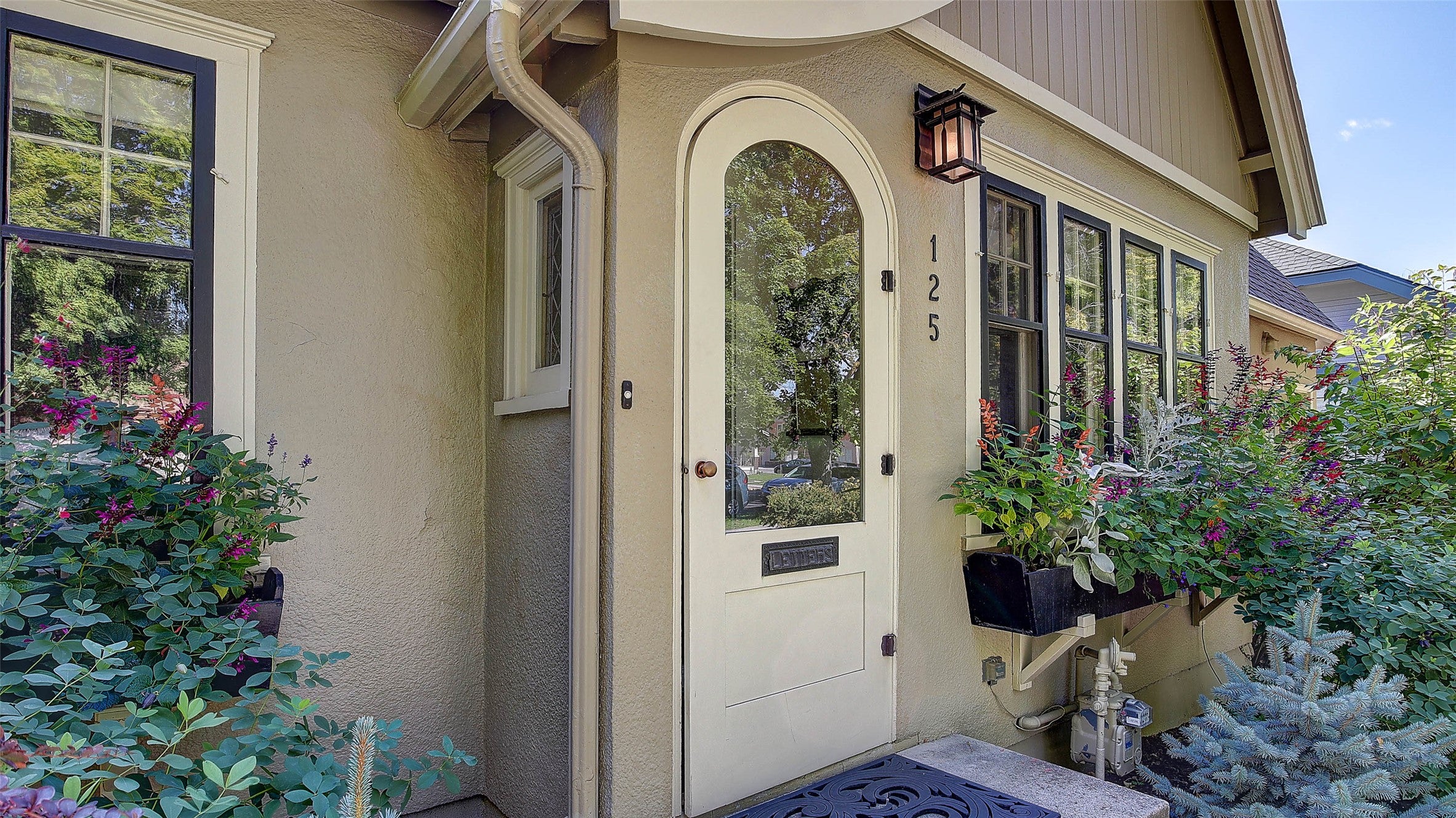 125 McLeod Avenue