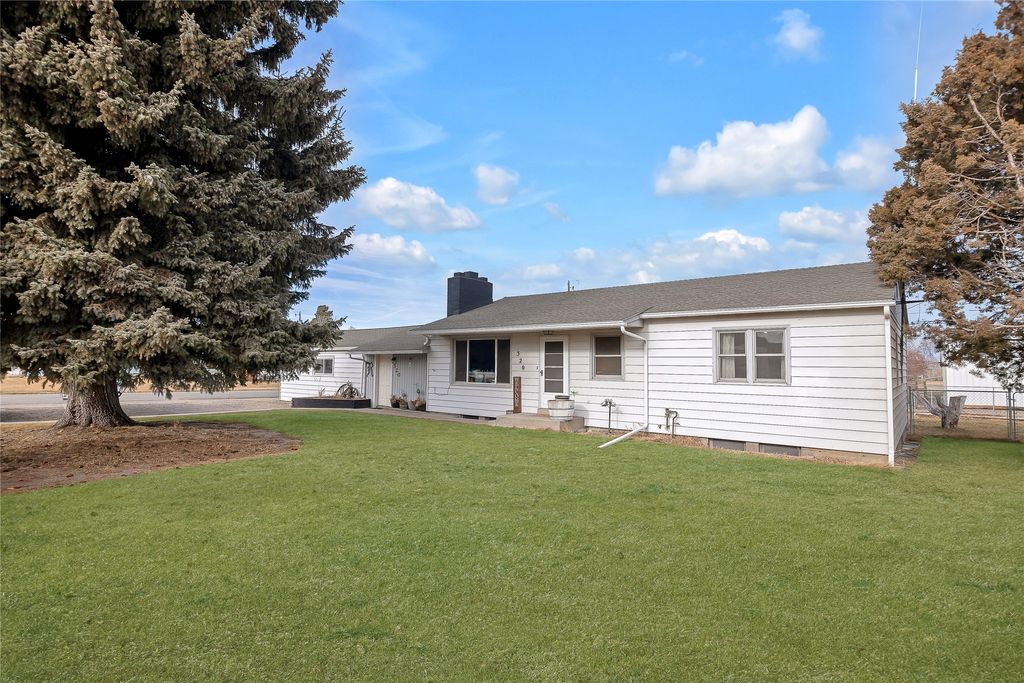 Photo of 320 W Groschell Street, East Helena, MT 59635 (MLS # 30064122)