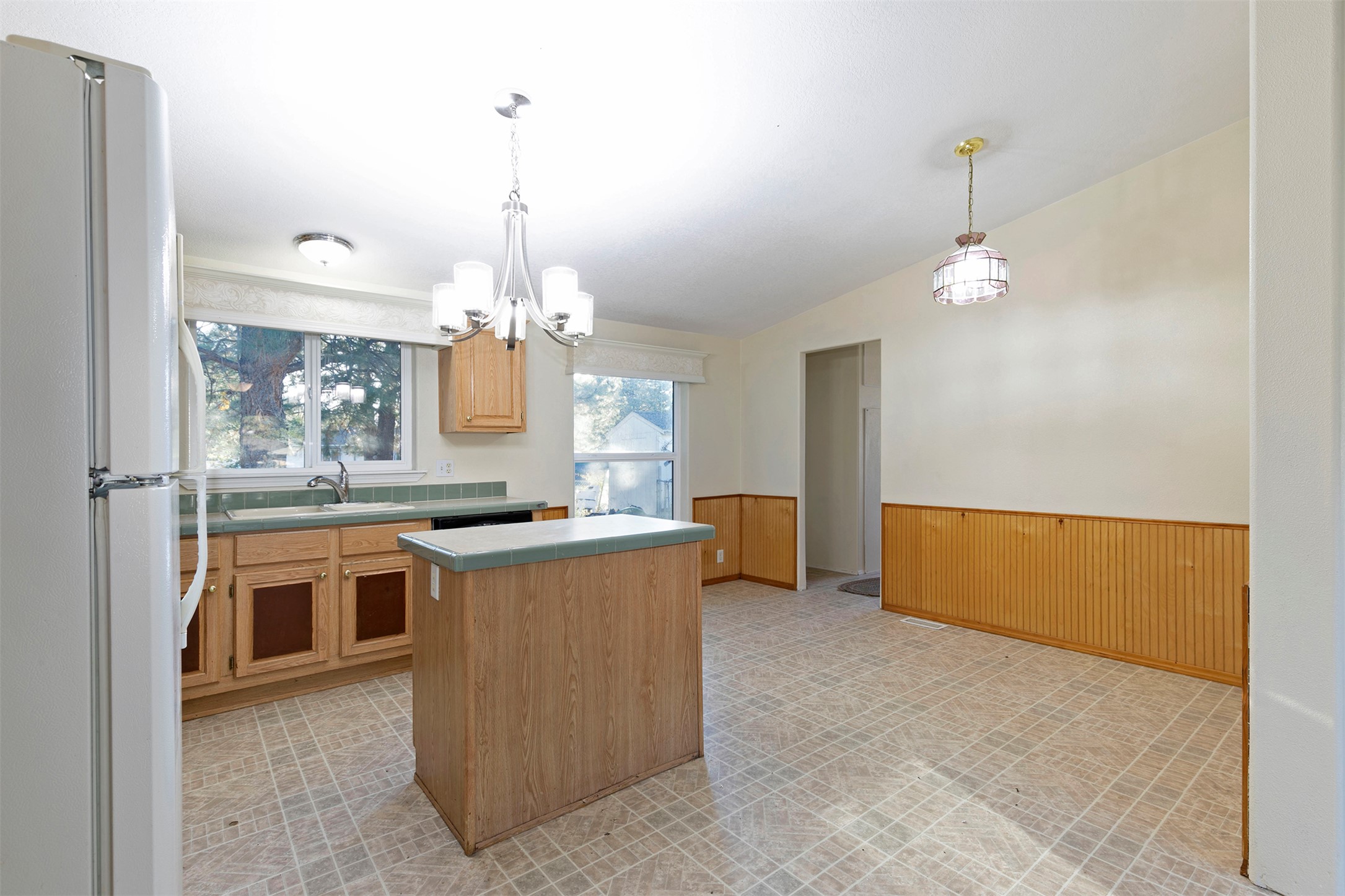 Alberton, Montana 59820, United States, 3 Bedrooms Bedrooms, ,2 BathroomsBathrooms,Residential,Active,226544