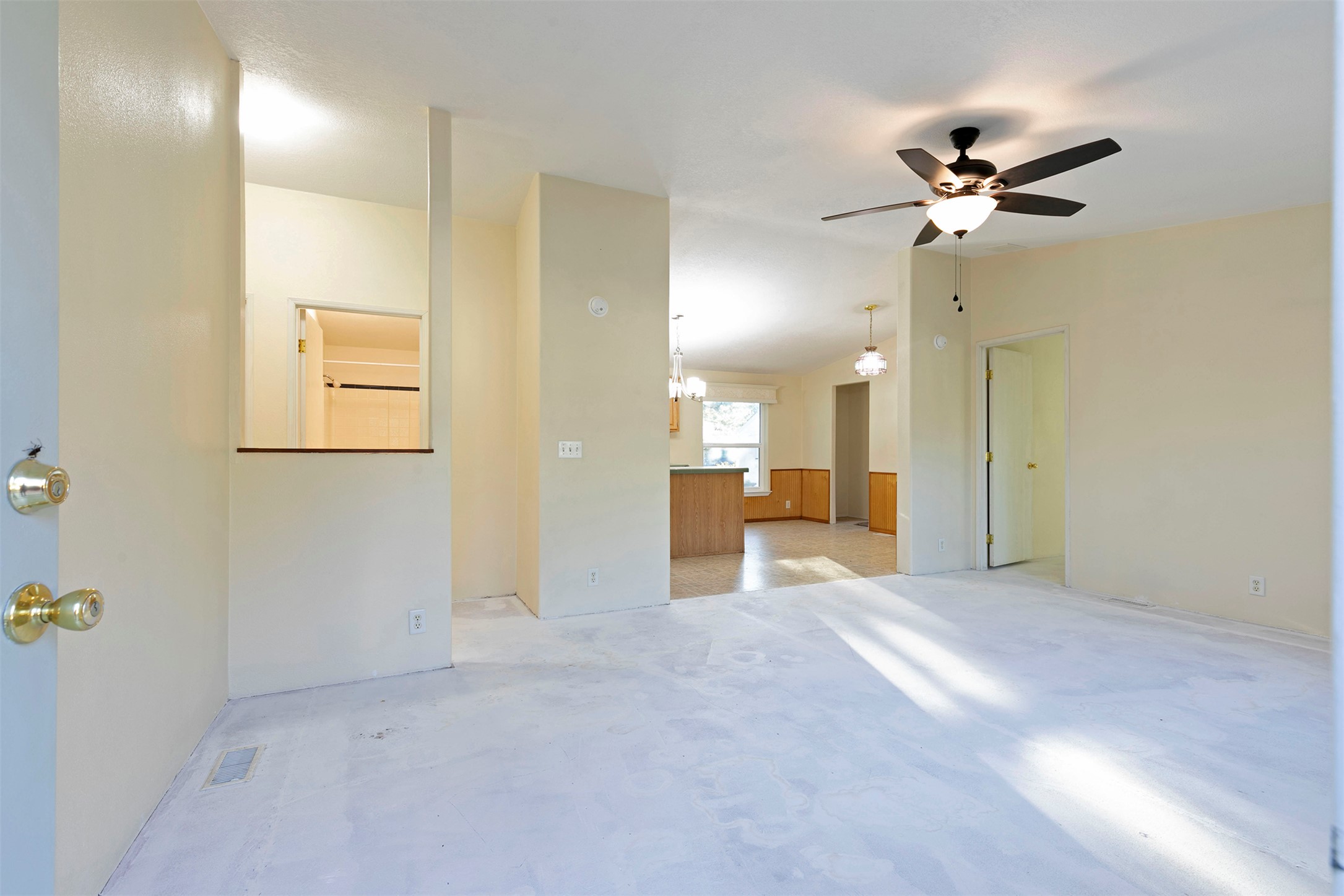 Alberton, Montana 59820, United States, 3 Bedrooms Bedrooms, ,2 BathroomsBathrooms,Residential,Active,226544