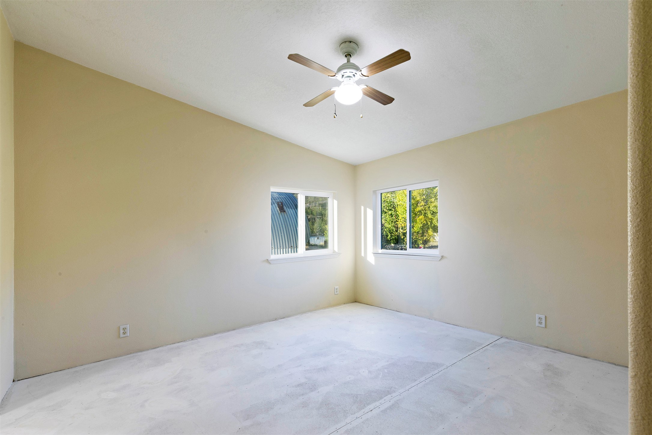 Alberton, Montana 59820, United States, 3 Bedrooms Bedrooms, ,2 BathroomsBathrooms,Residential,Active,226544