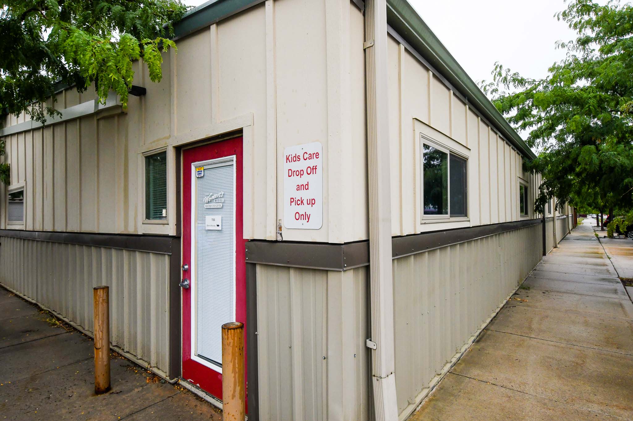 801, 819, 825 W Kent Avenue
