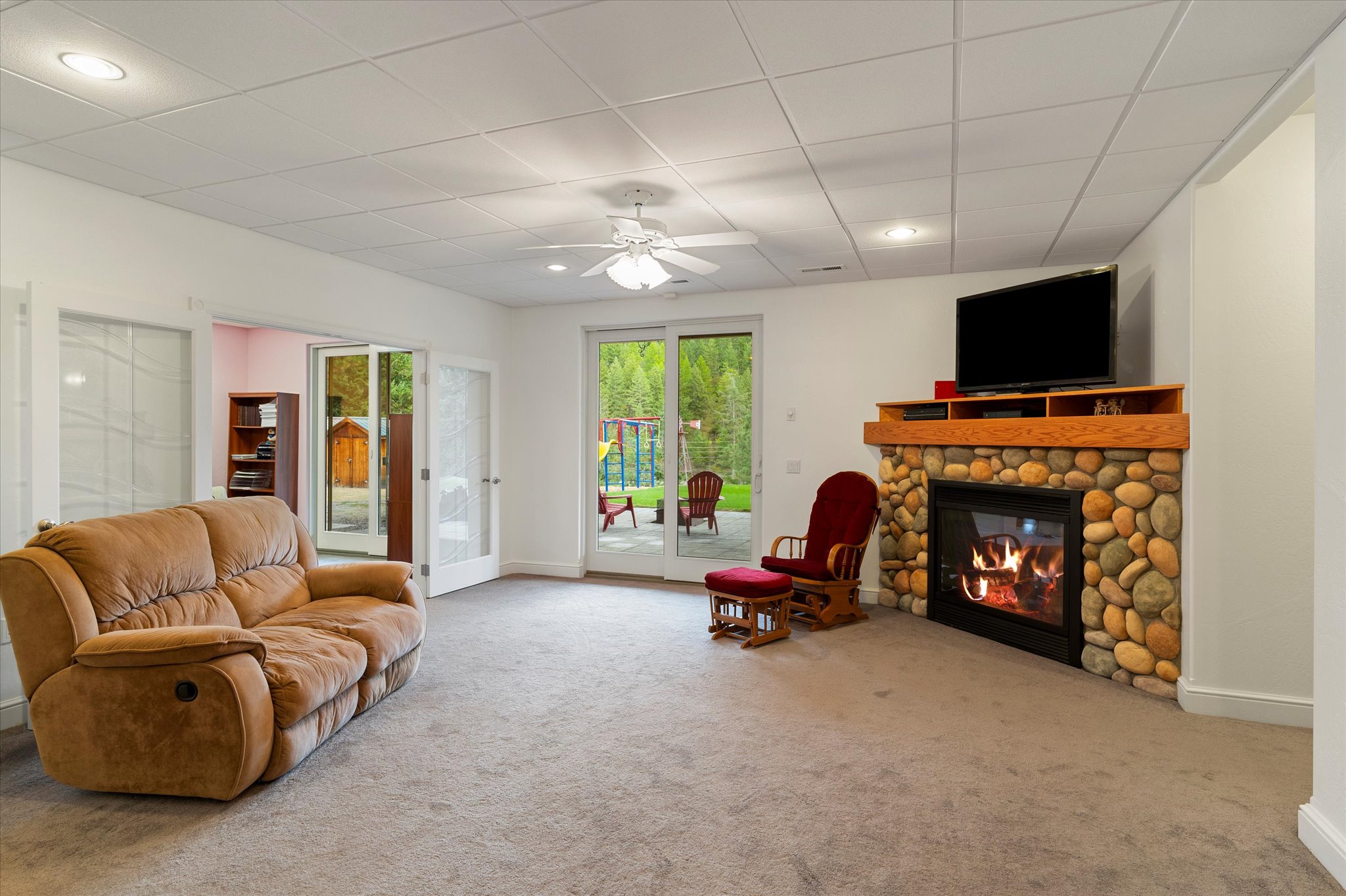 Bigfork, Montana 59911, United States, 4 Bedrooms Bedrooms, ,4 BathroomsBathrooms,Residential,Active,26775