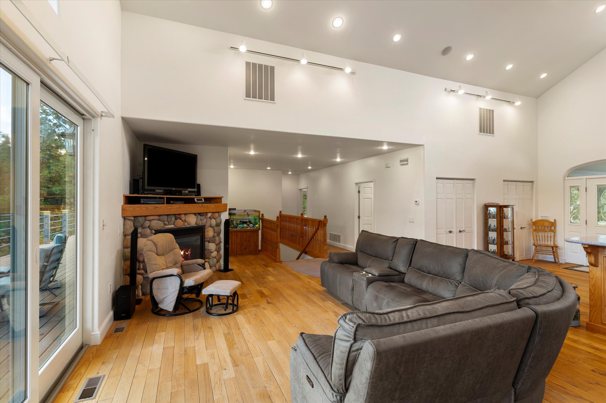 Bigfork, Montana 59911, United States, 4 Bedrooms Bedrooms, ,4 BathroomsBathrooms,Residential,Active,26775