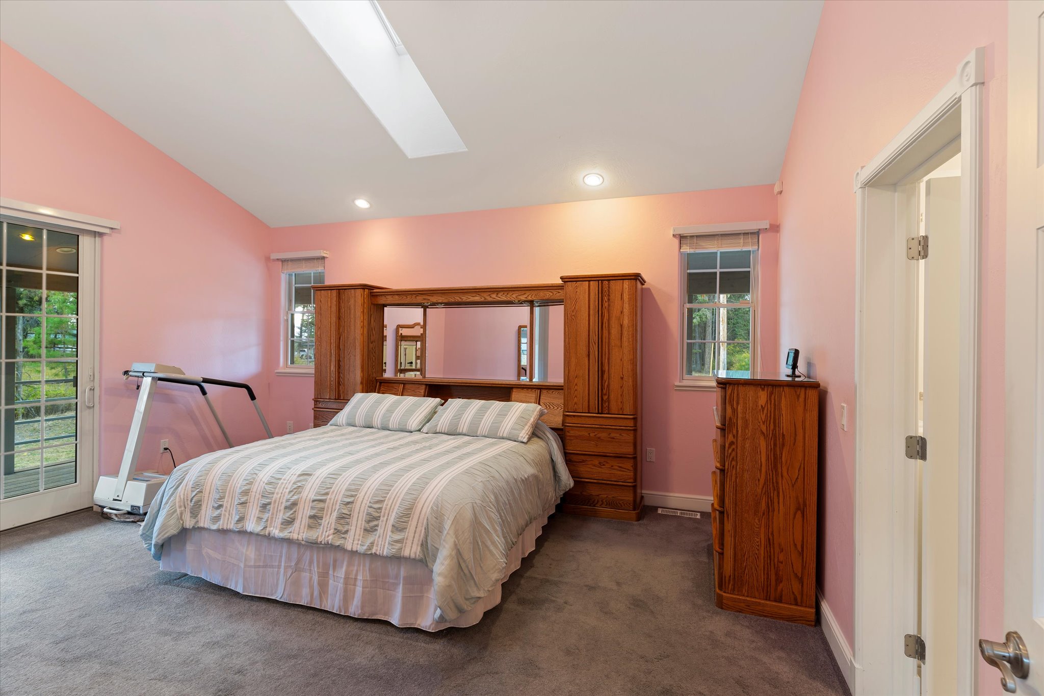 Bigfork, Montana 59911, United States, 4 Bedrooms Bedrooms, ,4 BathroomsBathrooms,Residential,Active,26775