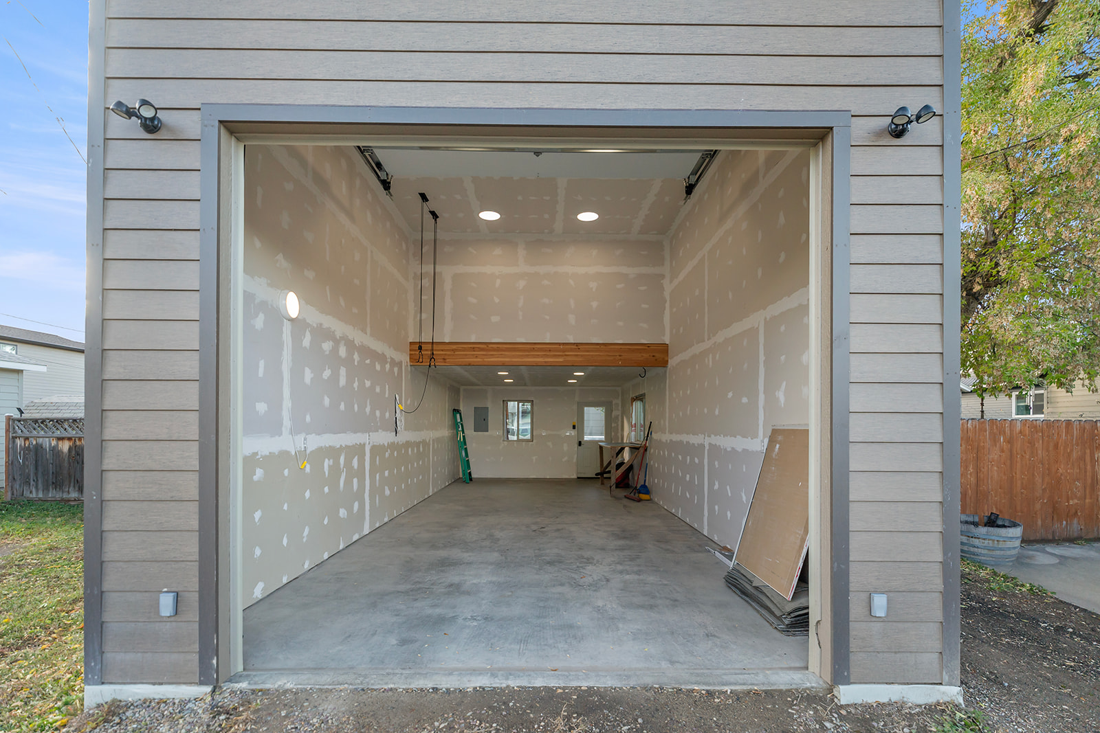 Helena, Montana 59601, United States, 2 Bedrooms Bedrooms, ,1 BathroomBathrooms,Residential,Active,230109