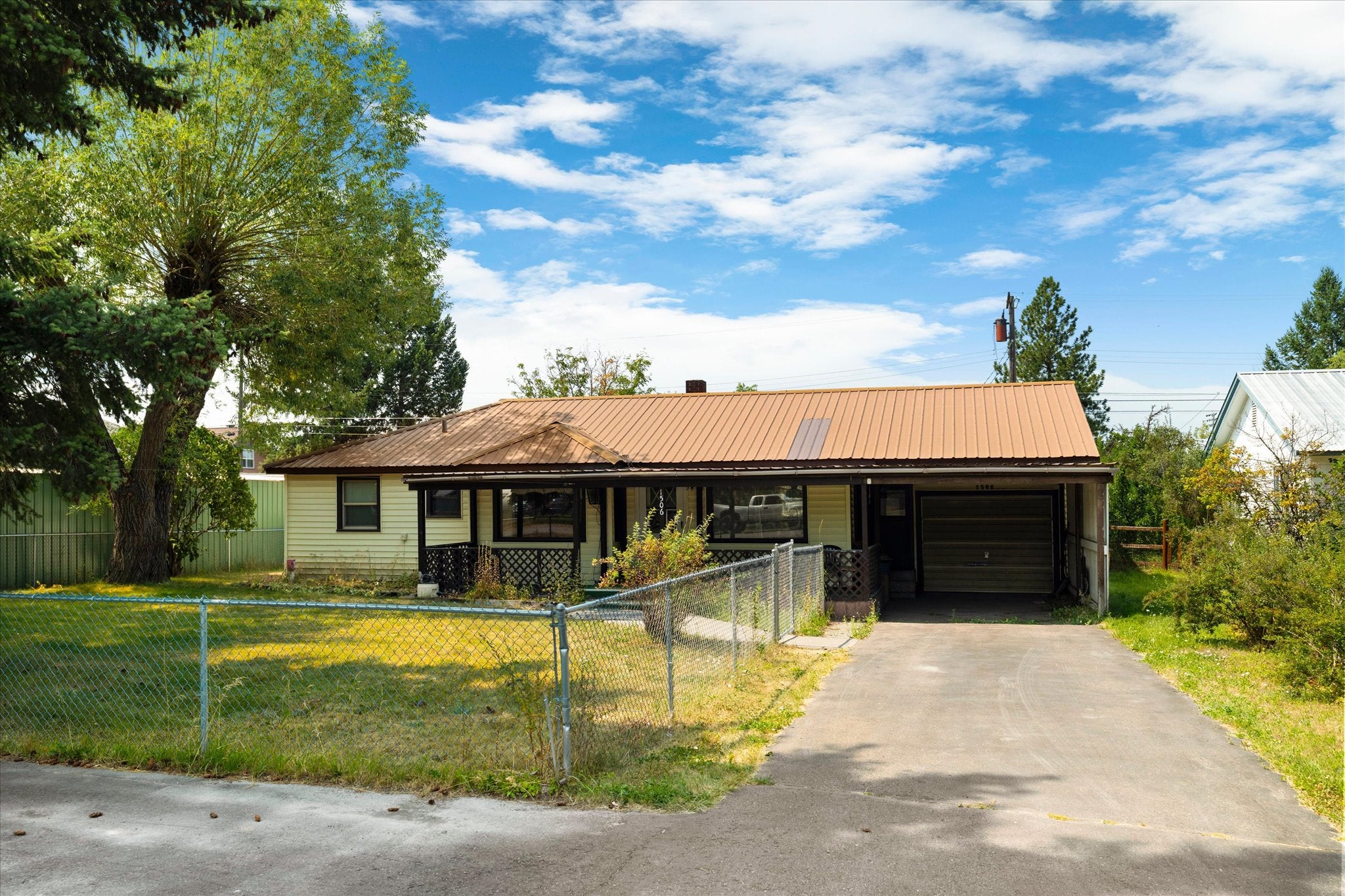 1506 4th Avenue W