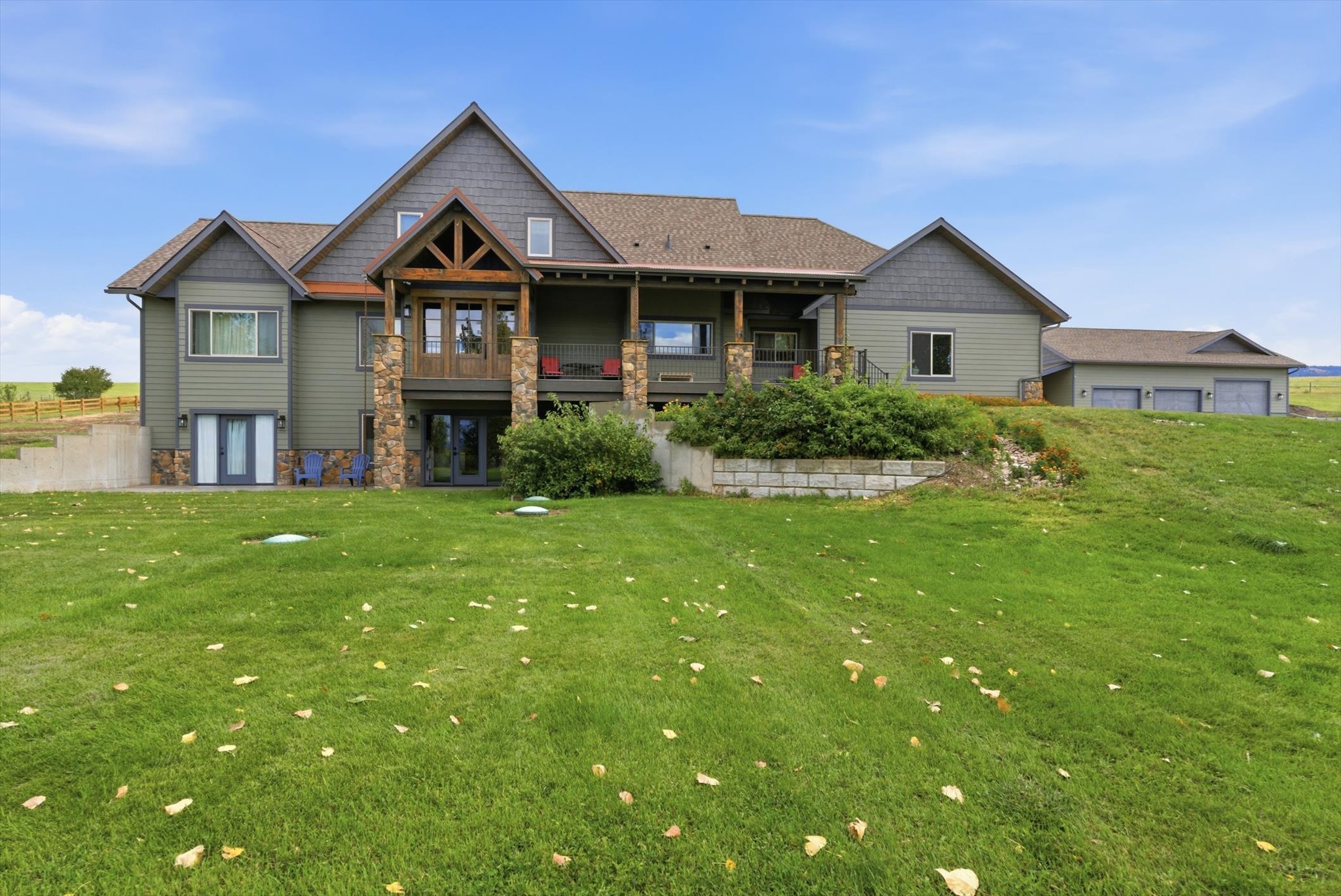 2074 Desperado Trail