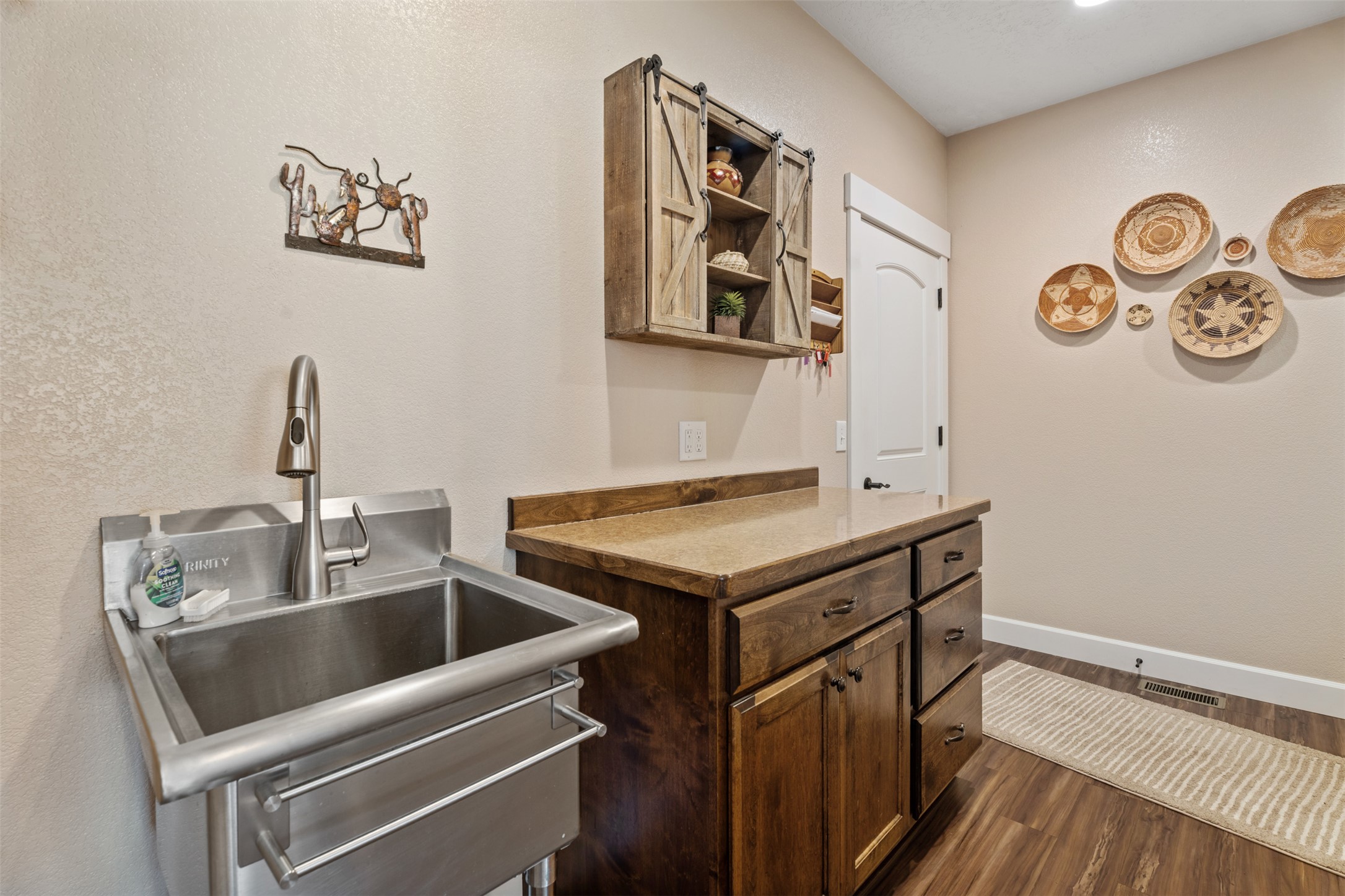 Florence, Montana 59833, United States, 2 Bedrooms Bedrooms, ,3 BathroomsBathrooms,Residential,Active,103813